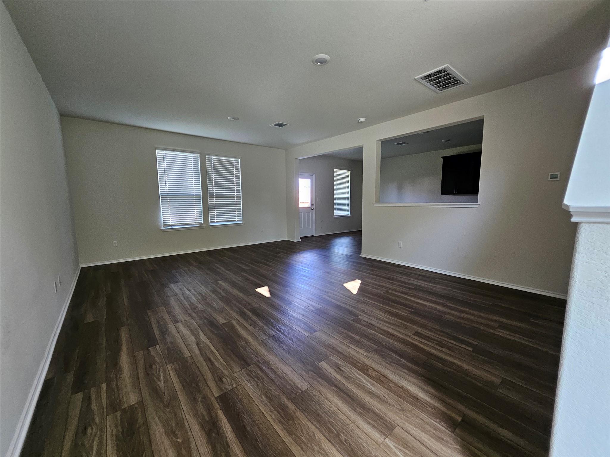 177 Purple Sandpiper Ln, Leander, TX 78641