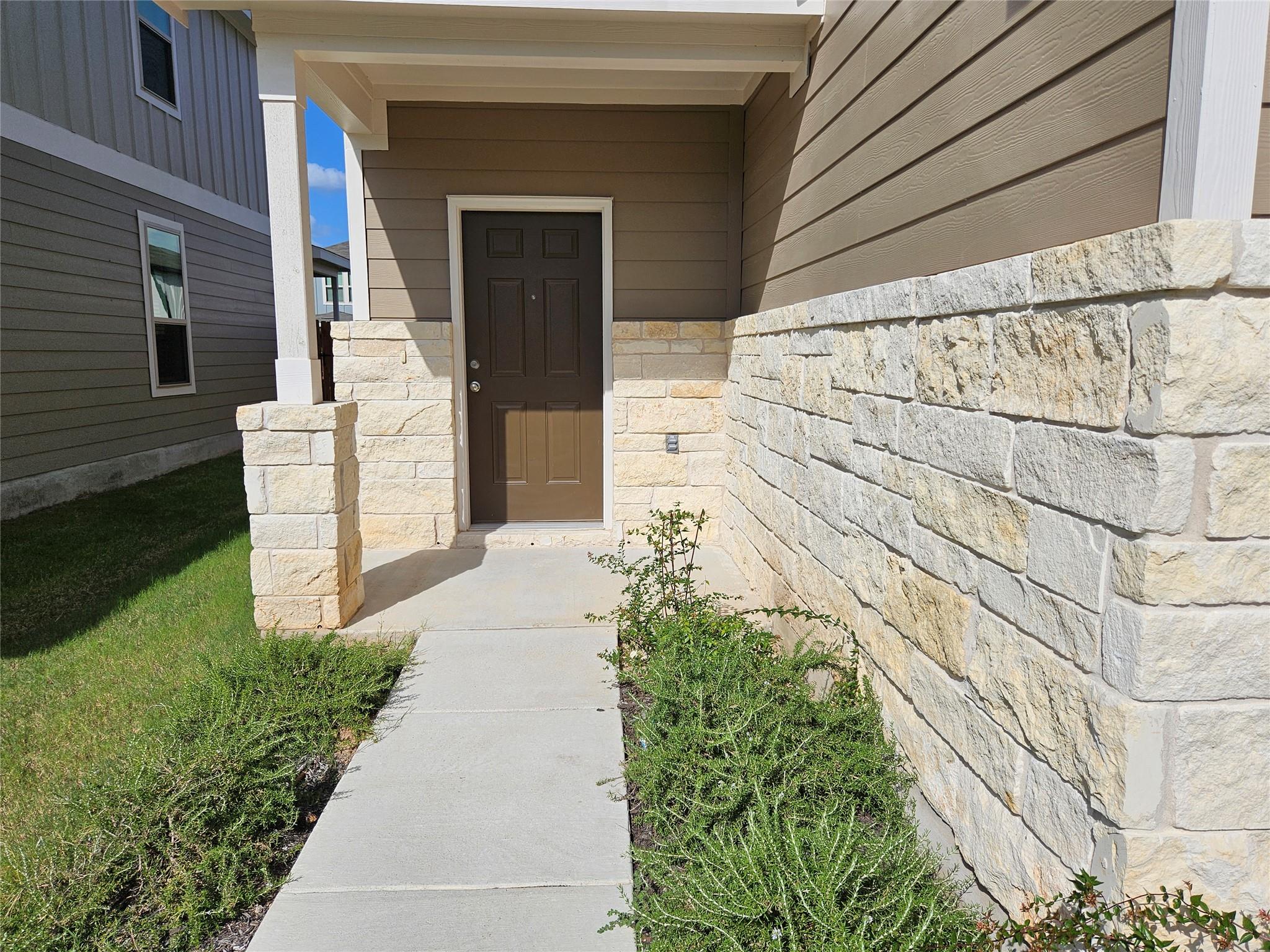 177 Purple Sandpiper Ln, Leander, TX 78641
