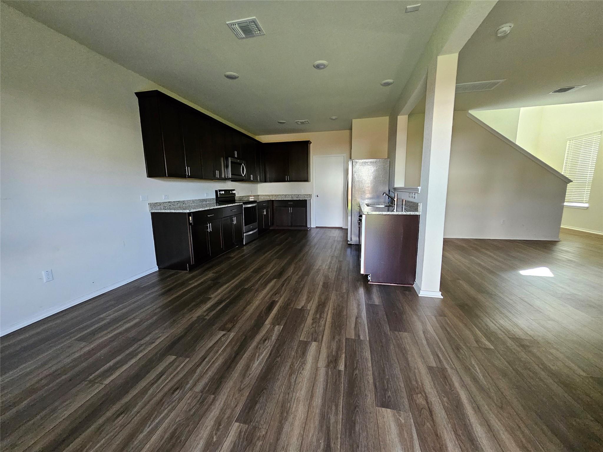 177 Purple Sandpiper Ln, Leander, TX 78641