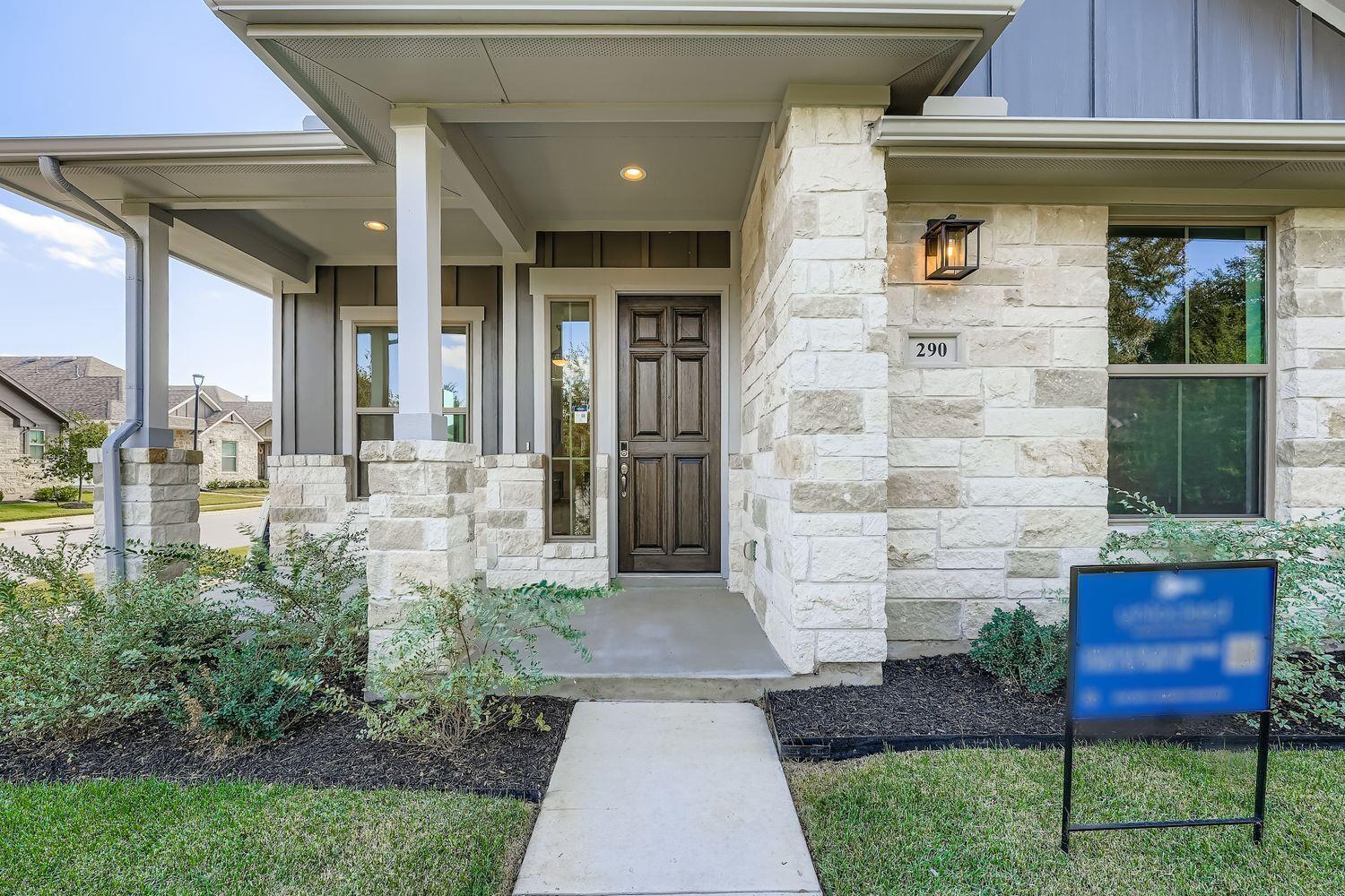 290 Orleanian Dr, Buda, TX 78610