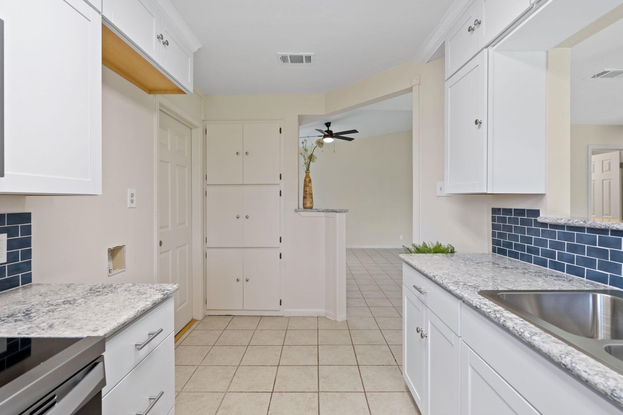 609 Aspen Ln, Cottonwood Shores, TX 78657