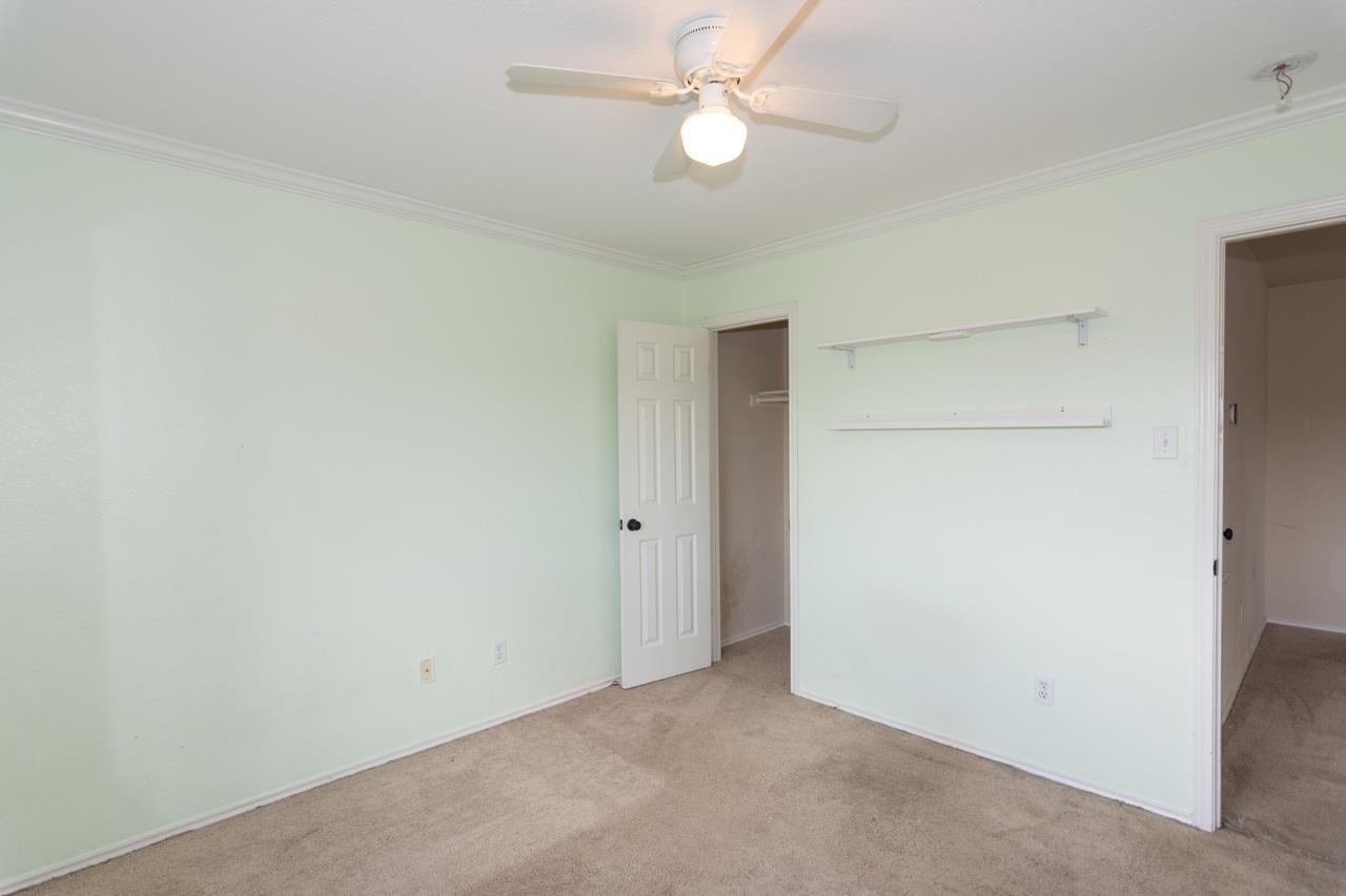 102 Quail Hollow Dr, Hutto, TX 78634