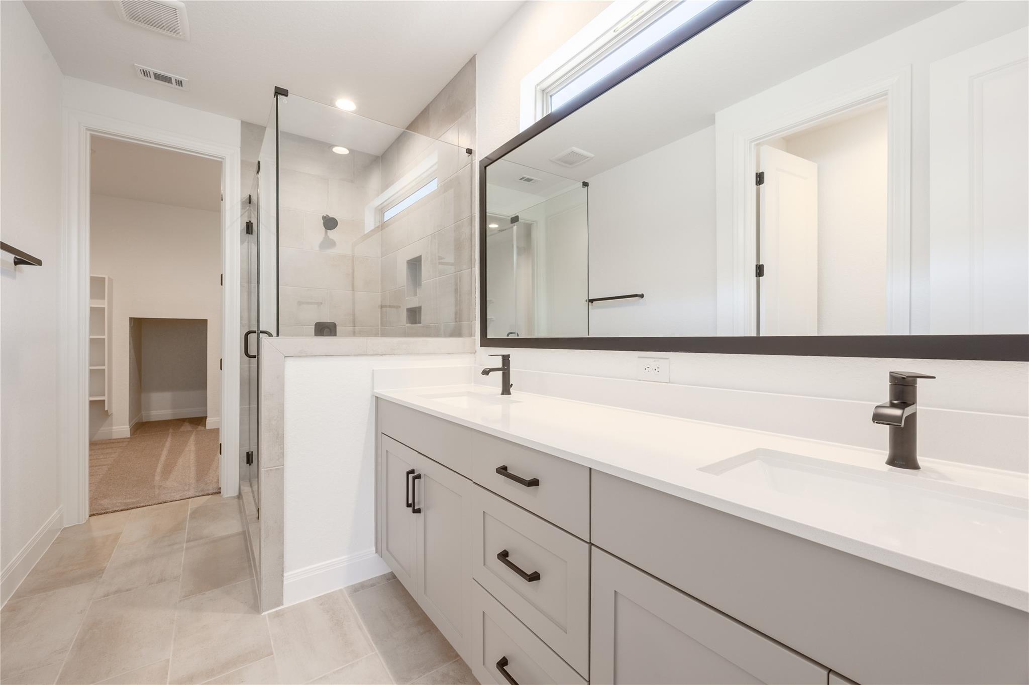 324 Orleanian Dr, Buda, TX 78610