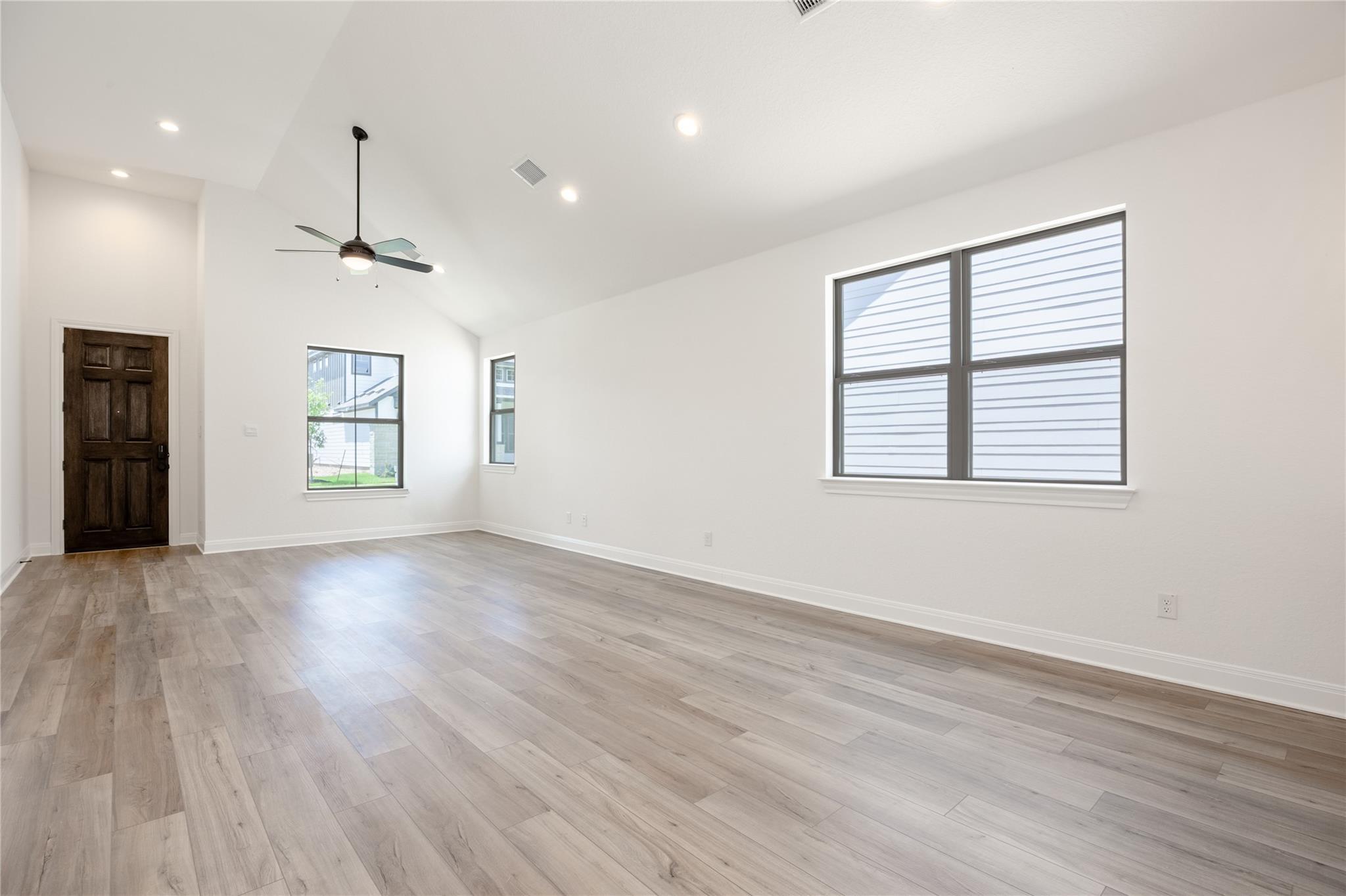 324 Orleanian Dr, Buda, TX 78610