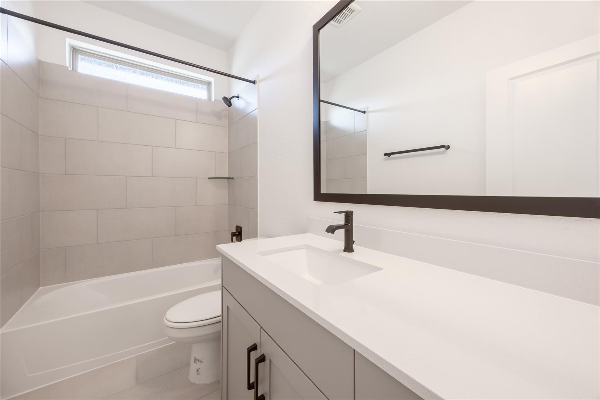 324 Orleanian Dr, Buda, TX 78610