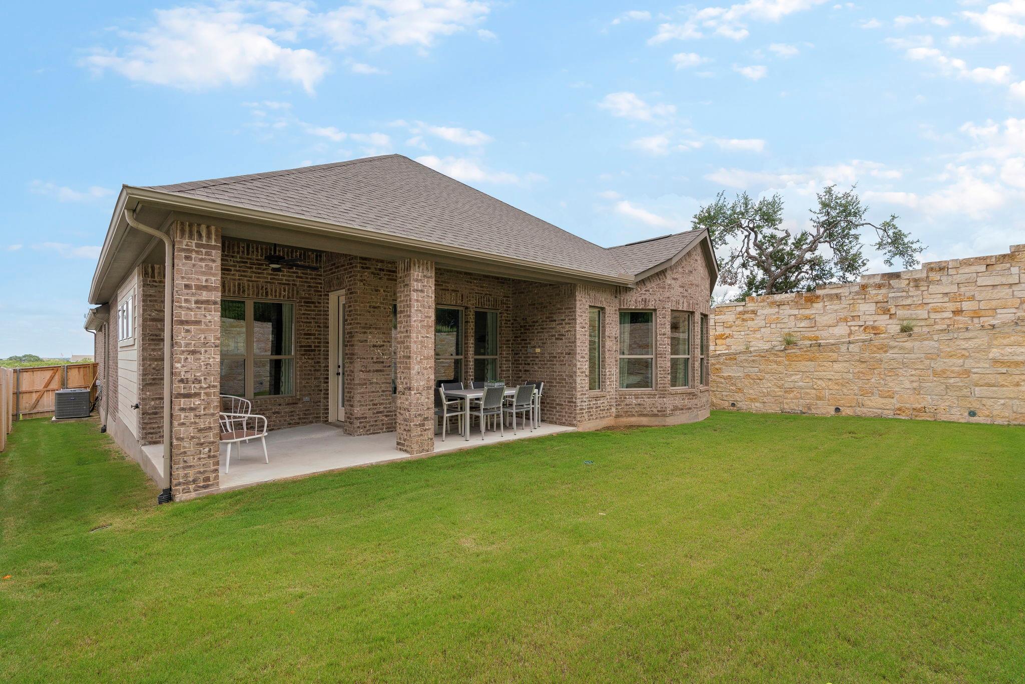 105 Heartleaf Rd, San Marcos, TX 78666