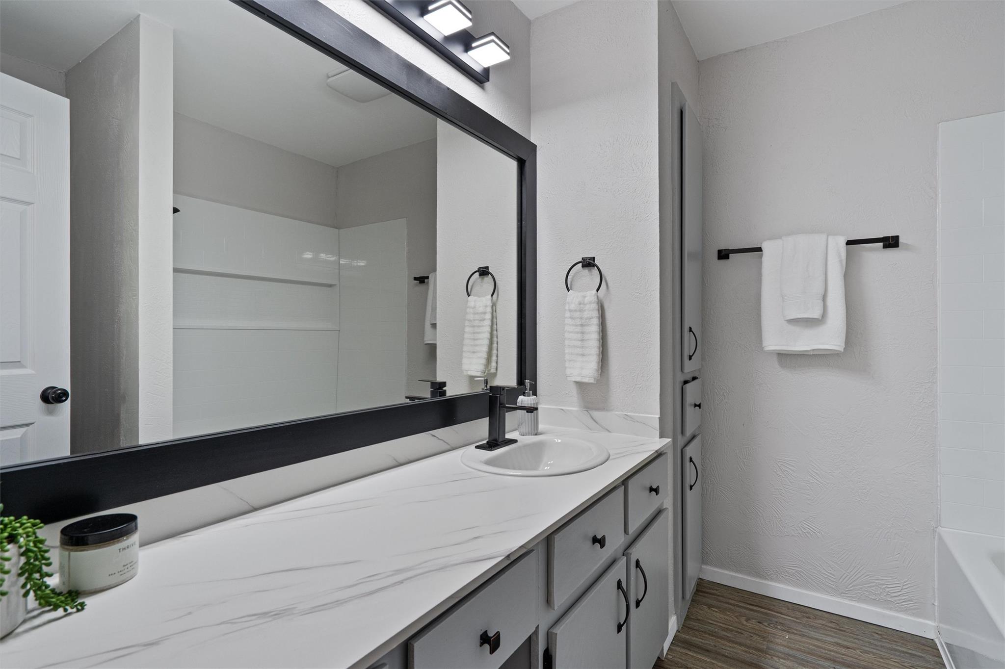 8615 Croydon Loop, Austin, TX 78748