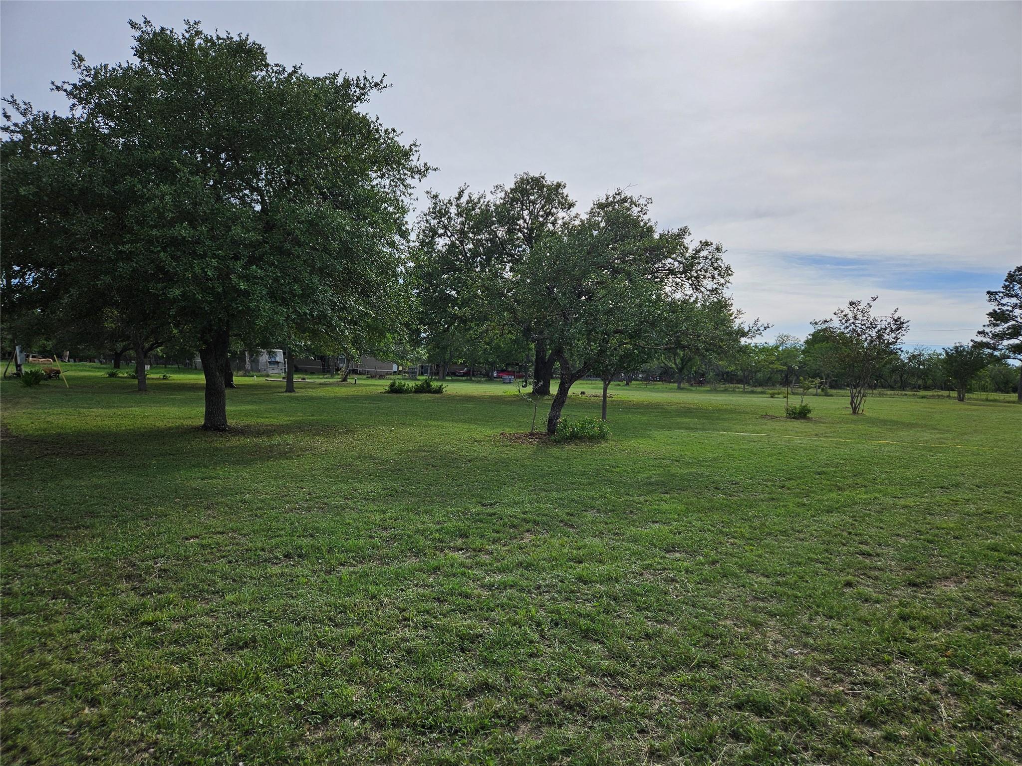 596 Seminole Trl, Lytton Springs, TX 78616