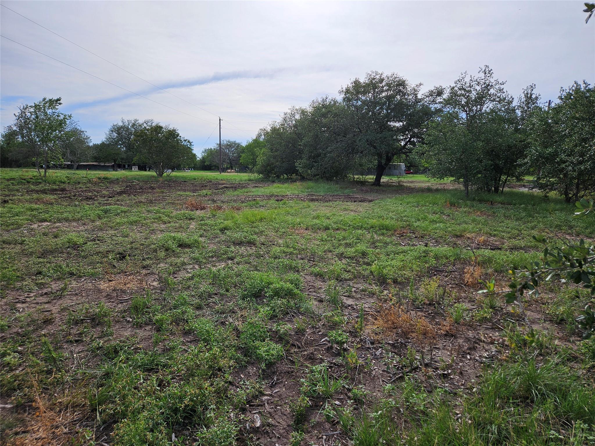 596 Seminole Trl, Lytton Springs, TX 78616