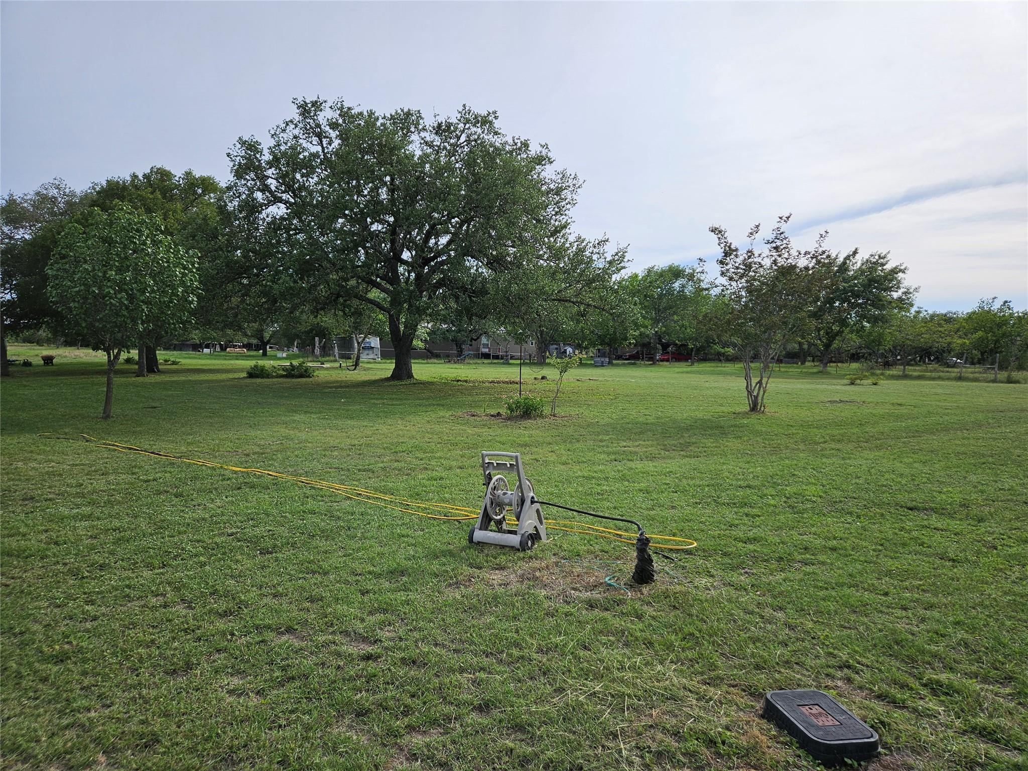 596 Seminole Trl, Lytton Springs, TX 78616