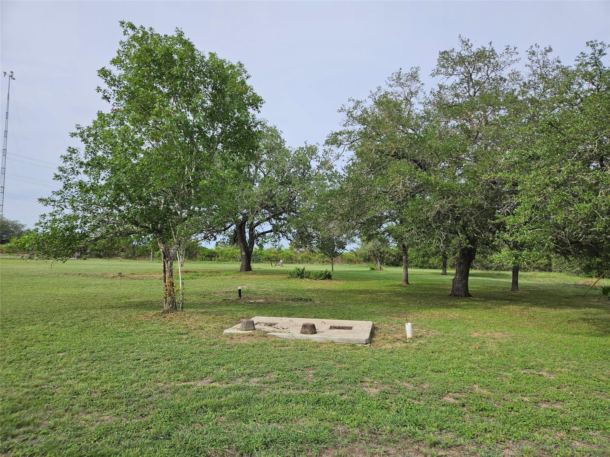 596 Seminole Trl, Lytton Springs, TX 78616