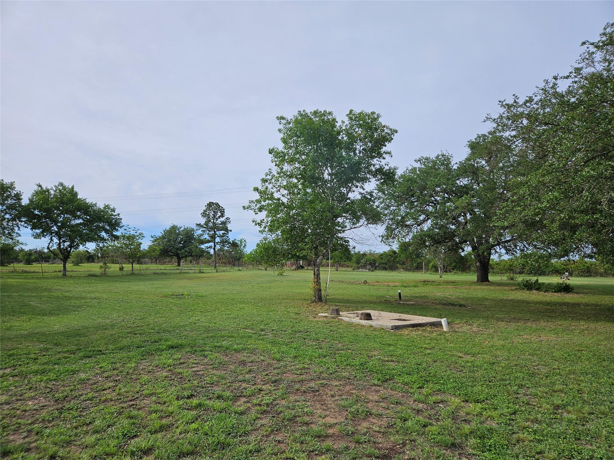 596 Seminole Trl, Lytton Springs, TX 78616