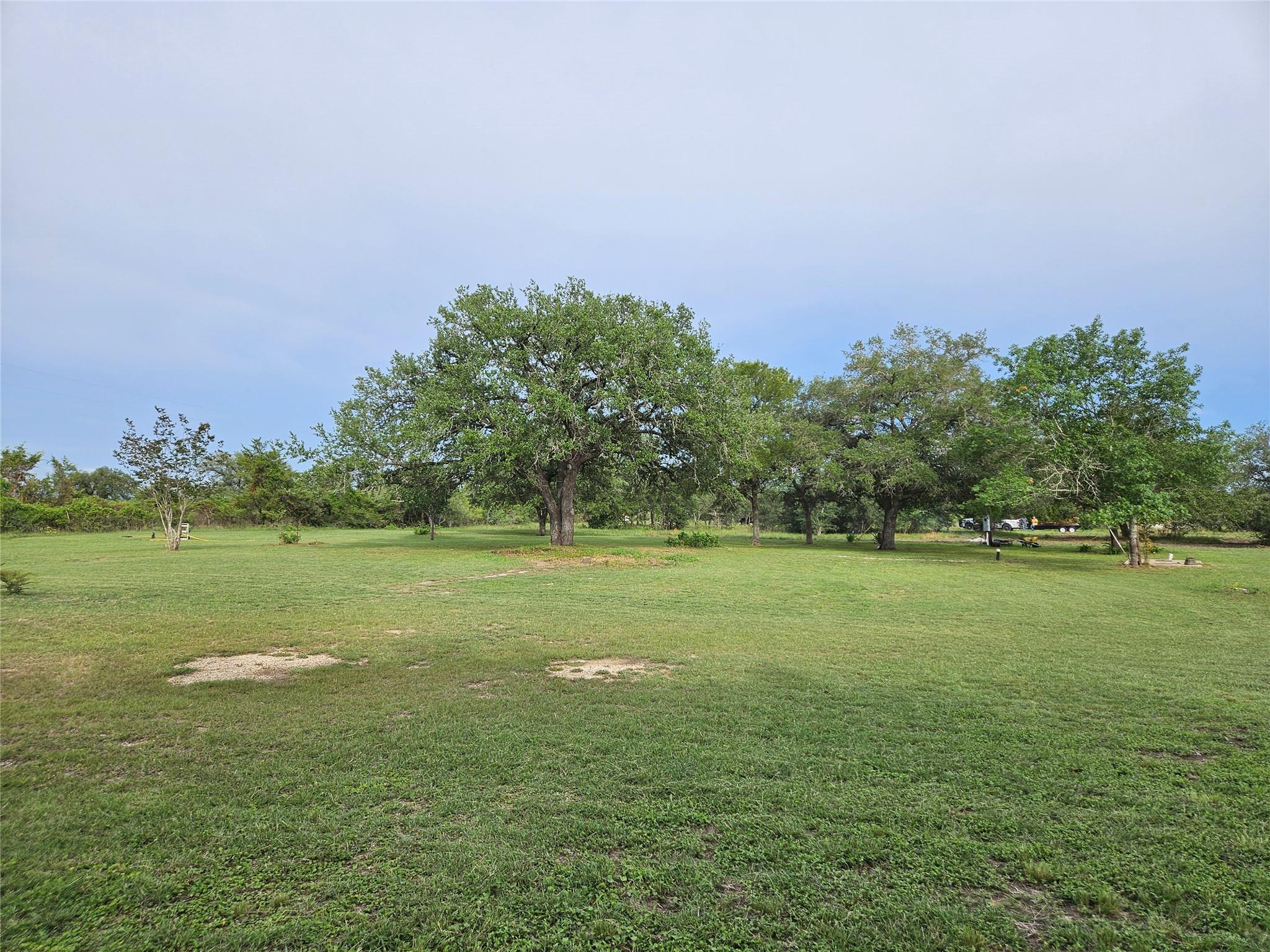 596 Seminole Trl, Lytton Springs, TX 78616