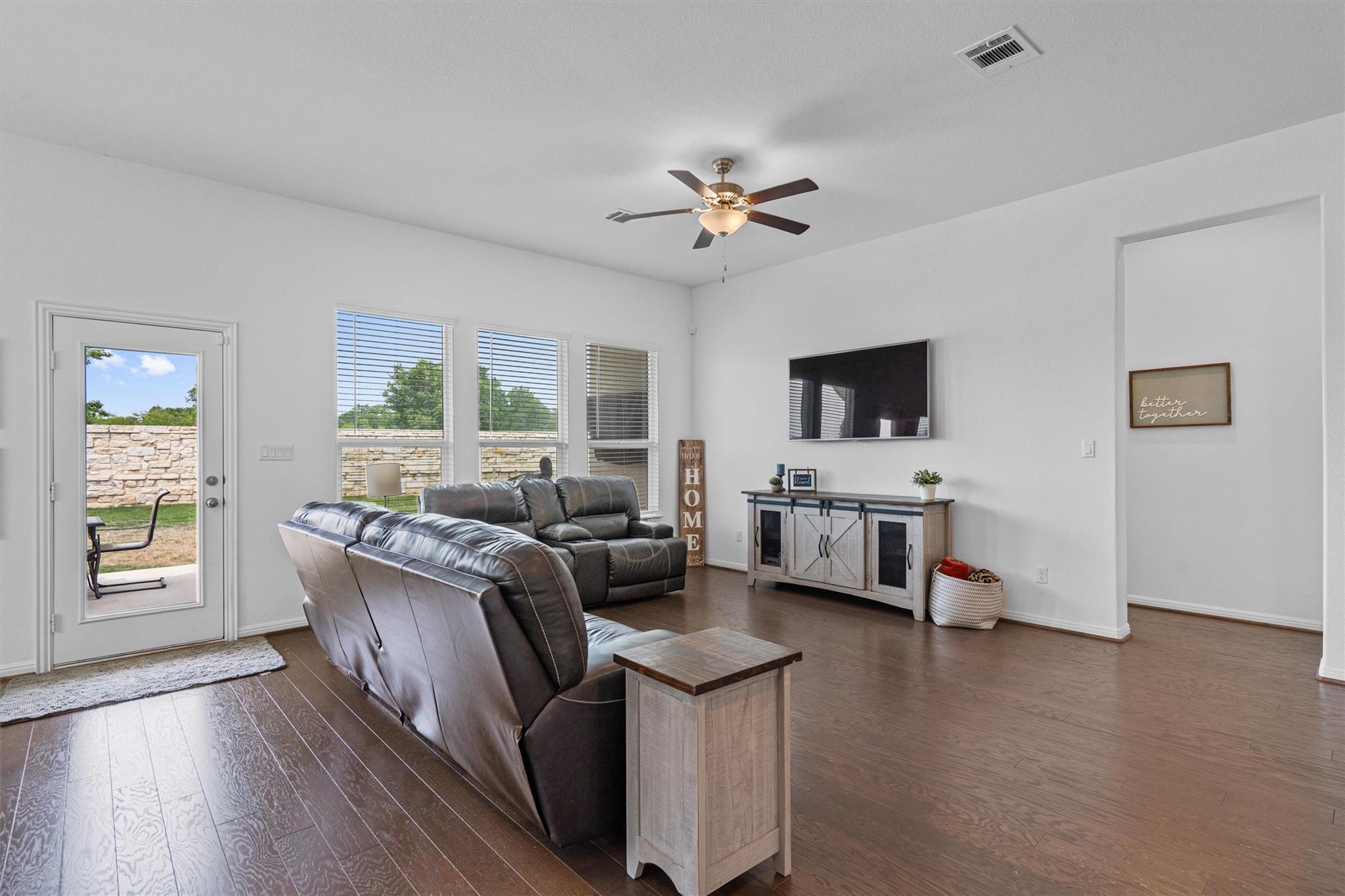 600 Spurlock Way, Liberty Hill, TX 78642