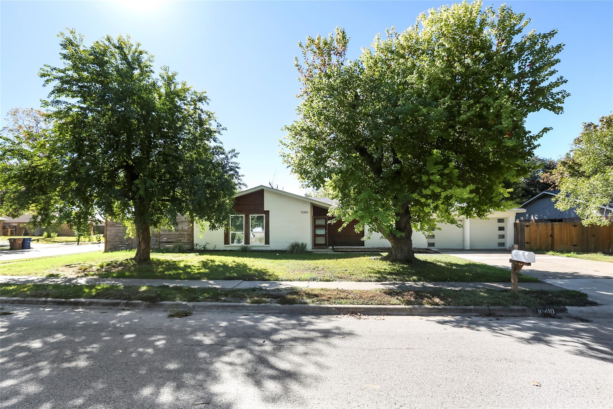 10410 Quail Ridge Dr, Austin, TX 78758