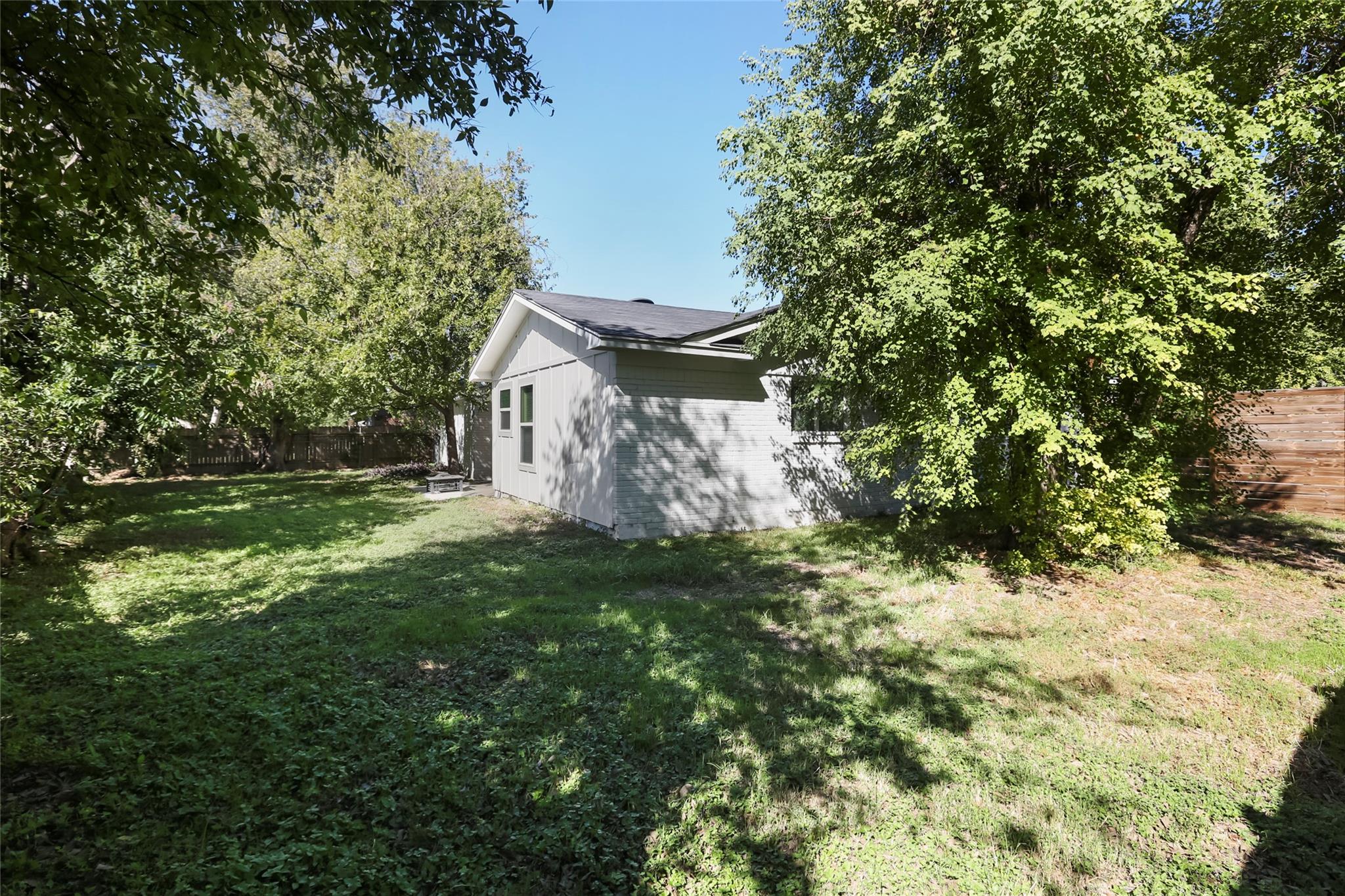 10410 Quail Ridge Dr, Austin, TX 78758