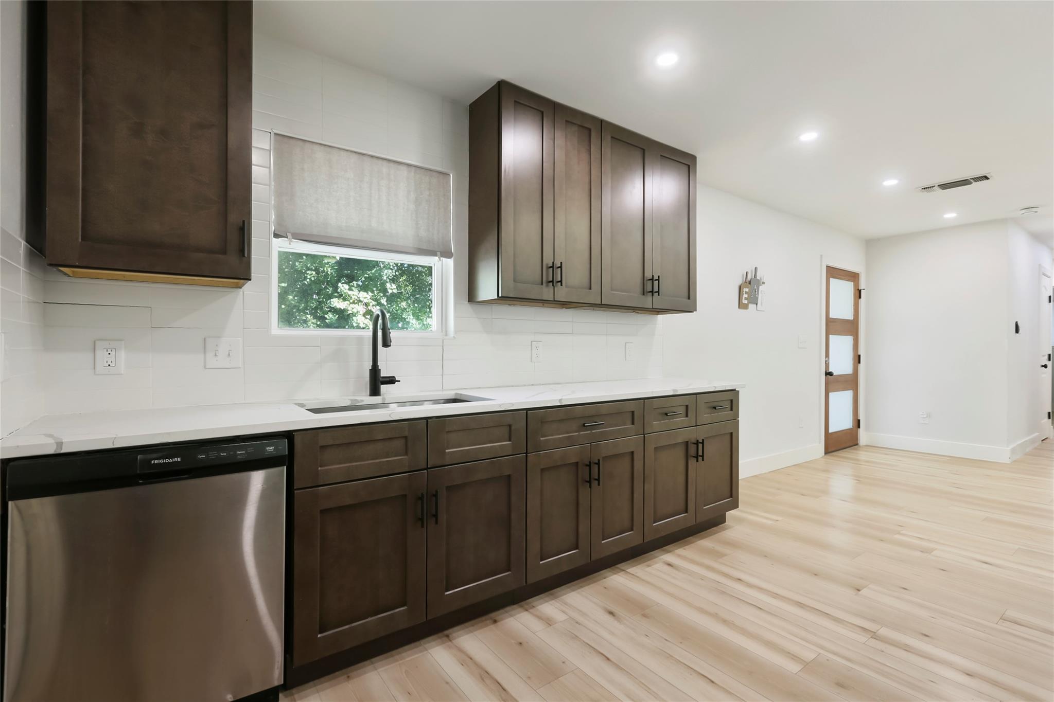 10410 Quail Ridge Dr, Austin, TX 78758