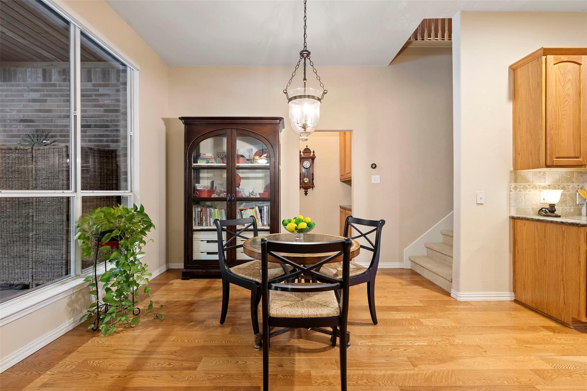 9920 Michelle Hl, Garden Ridge, TX 78266