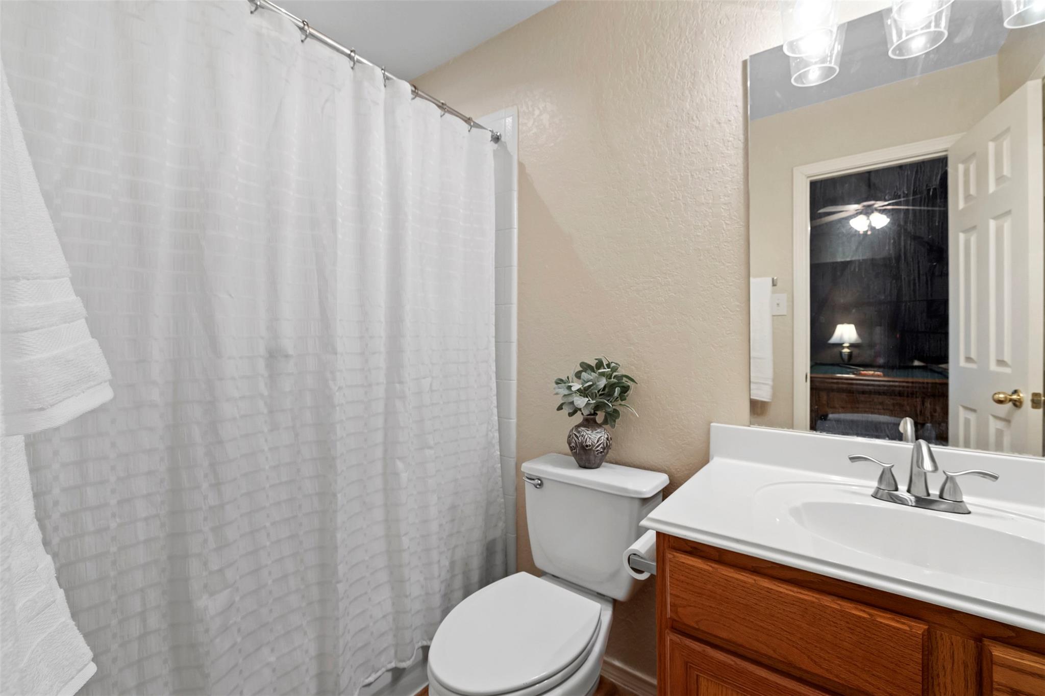 9920 Michelle Hl, Garden Ridge, TX 78266