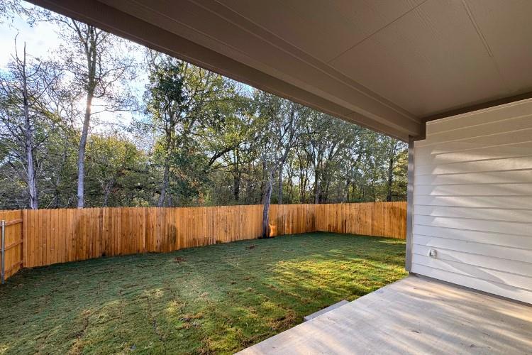 196 Bendecido Loop, Elgin, TX 78621