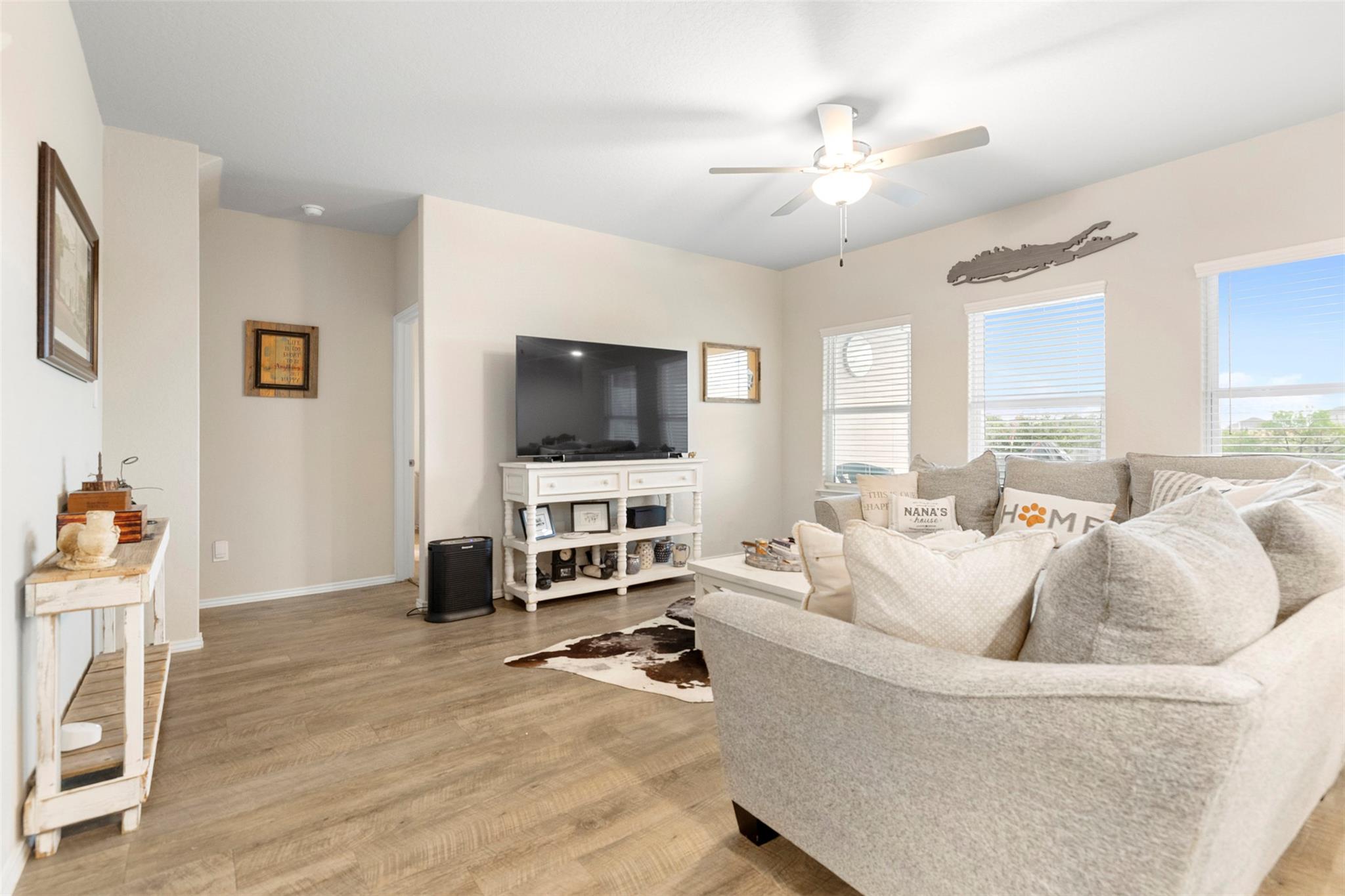 700 Ridge View, Seguin, TX 78155
