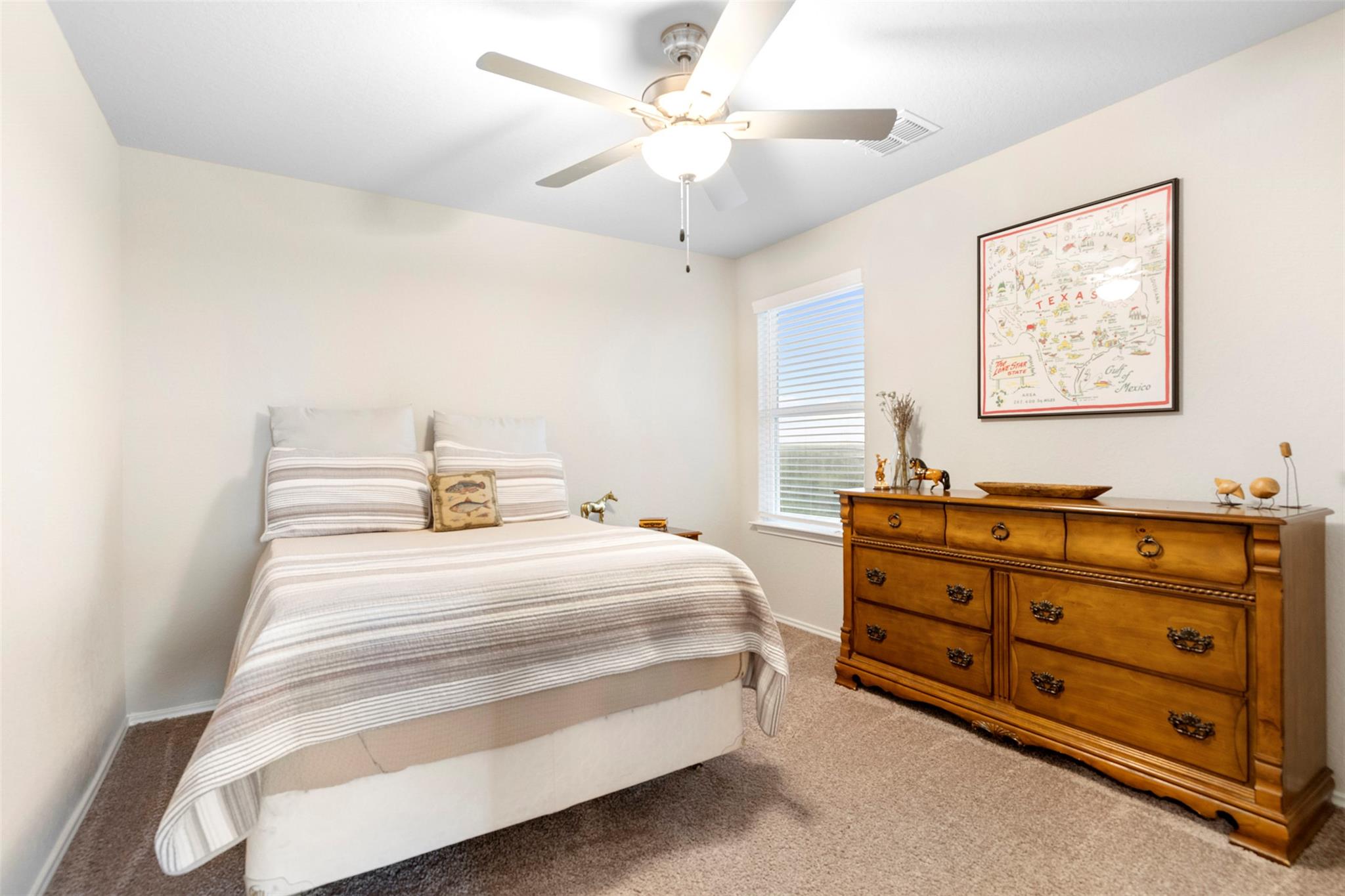 700 Ridge View, Seguin, TX 78155