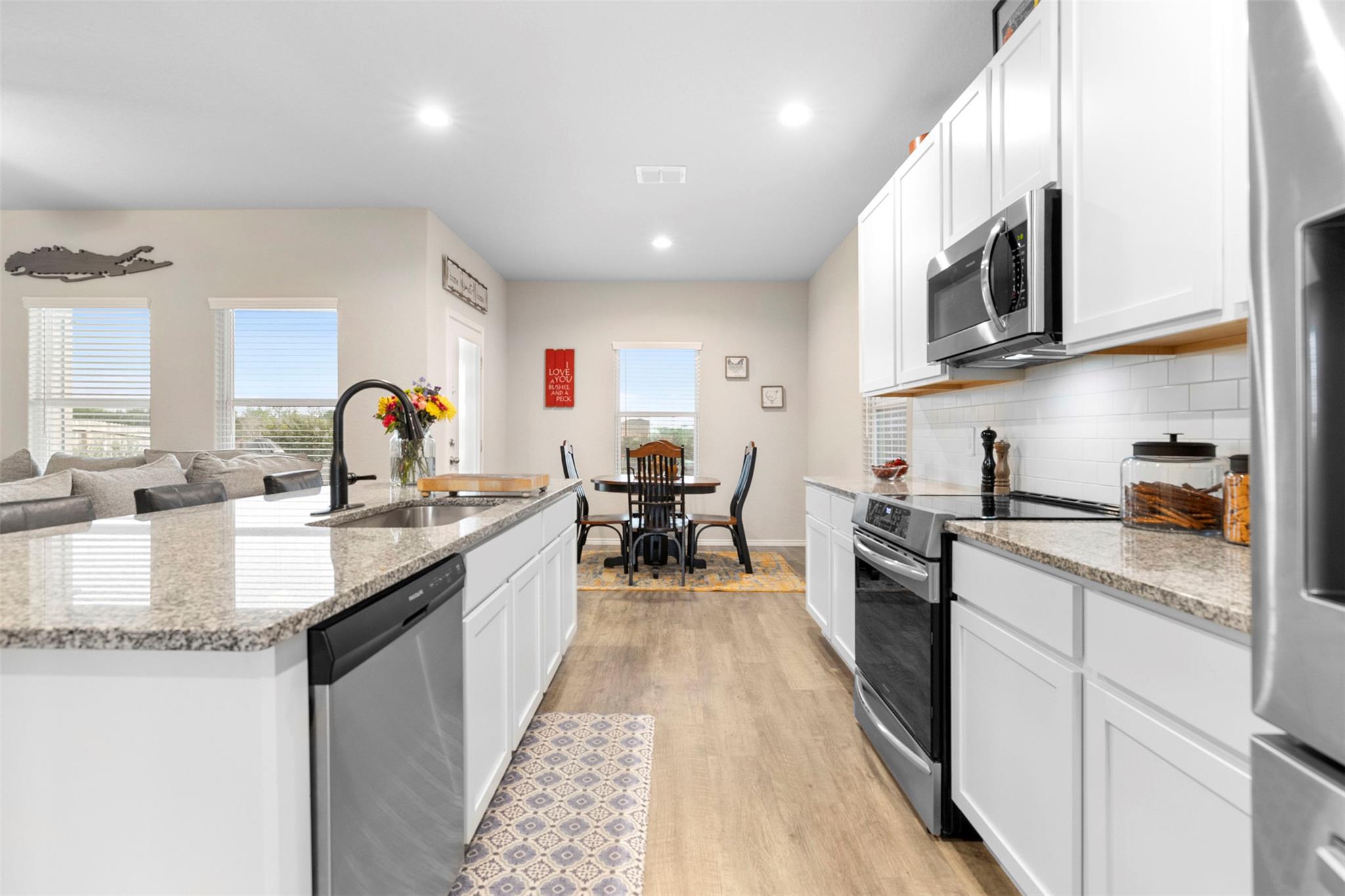 700 Ridge View, Seguin, TX 78155