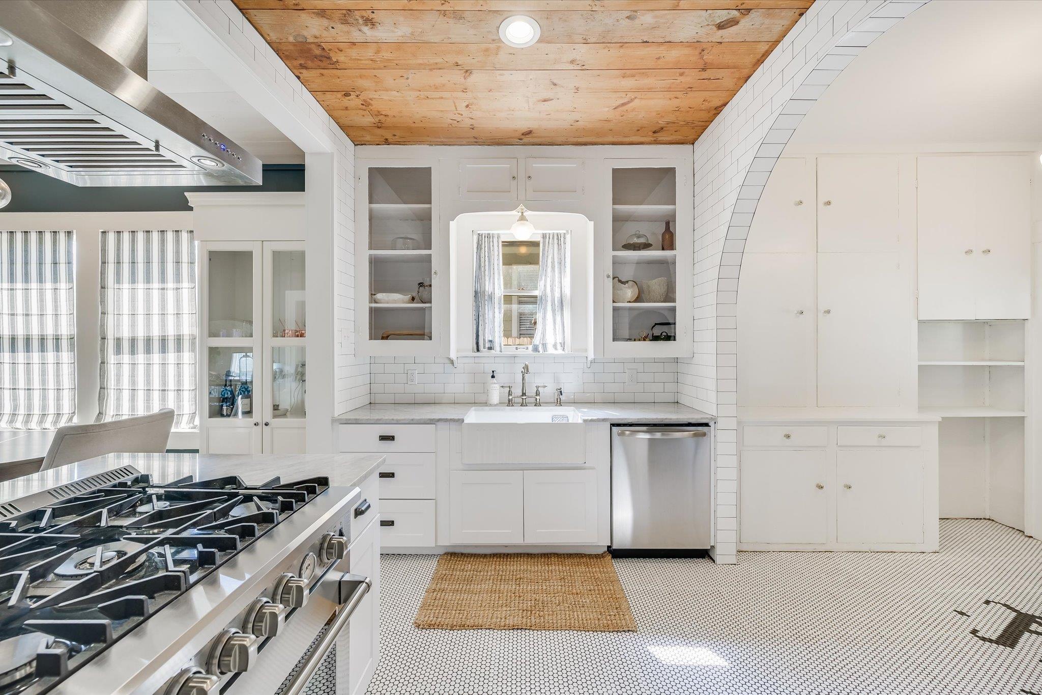 510 E 38th St, Austin, TX 78705