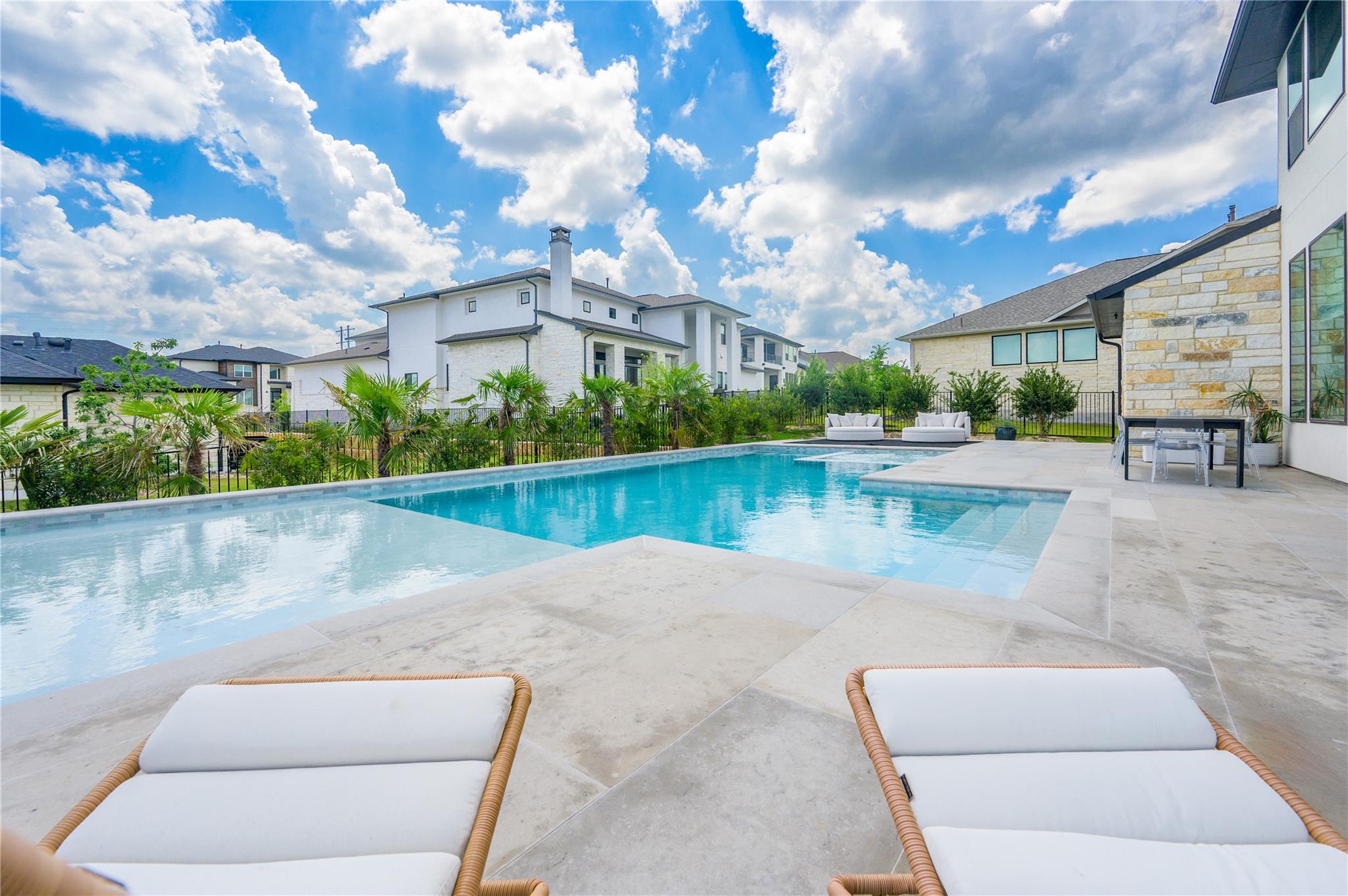804 Lauren Belle Ln, Lakeway, TX 78669