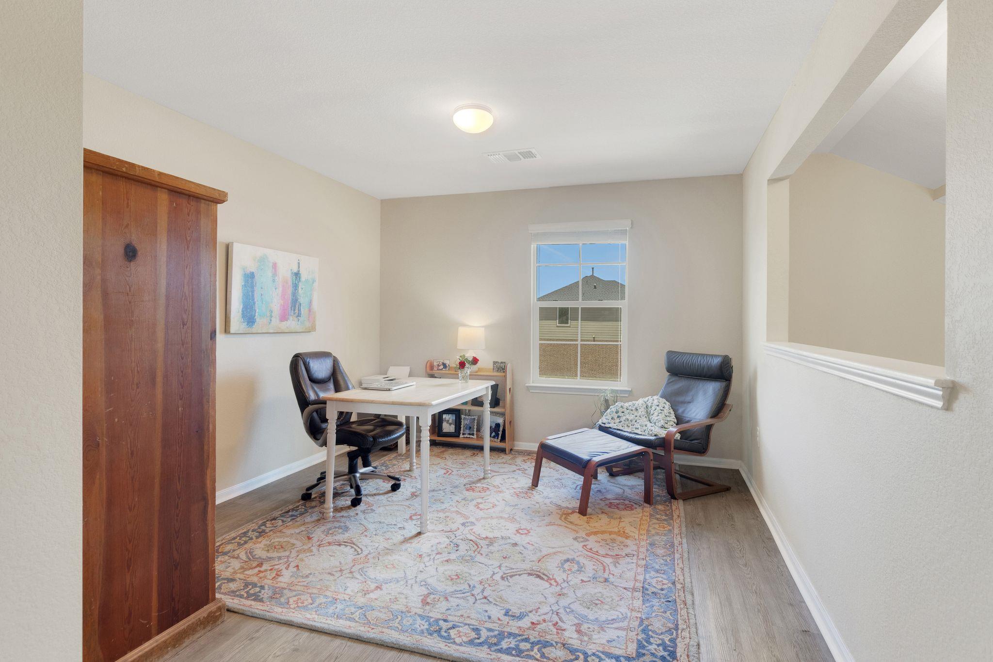 603 Luna Vista Dr, Hutto, TX 78634