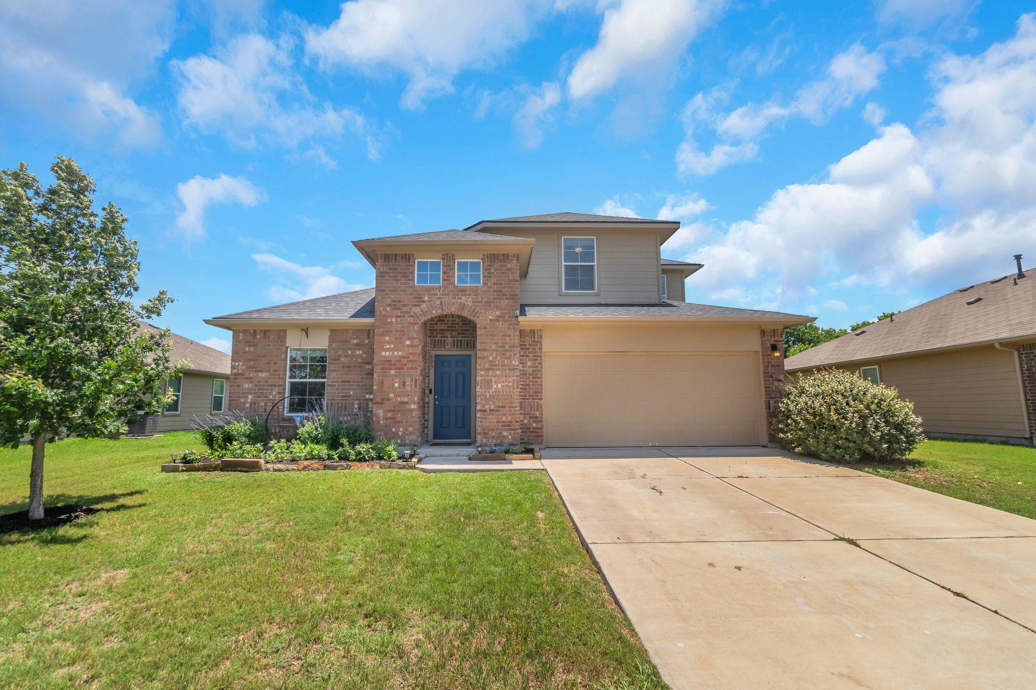 603 Luna Vista Dr, Hutto, TX 78634