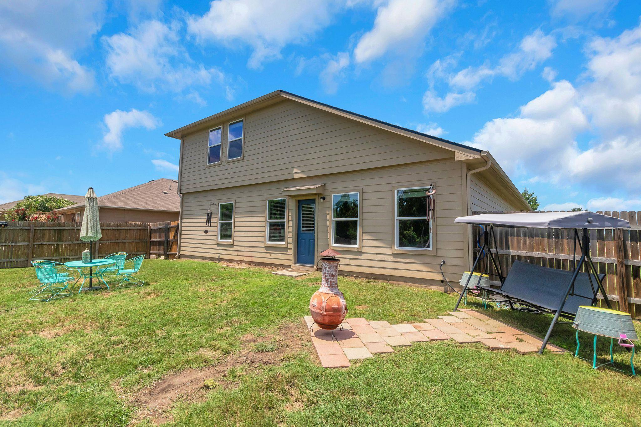 603 Luna Vista Dr, Hutto, TX 78634
