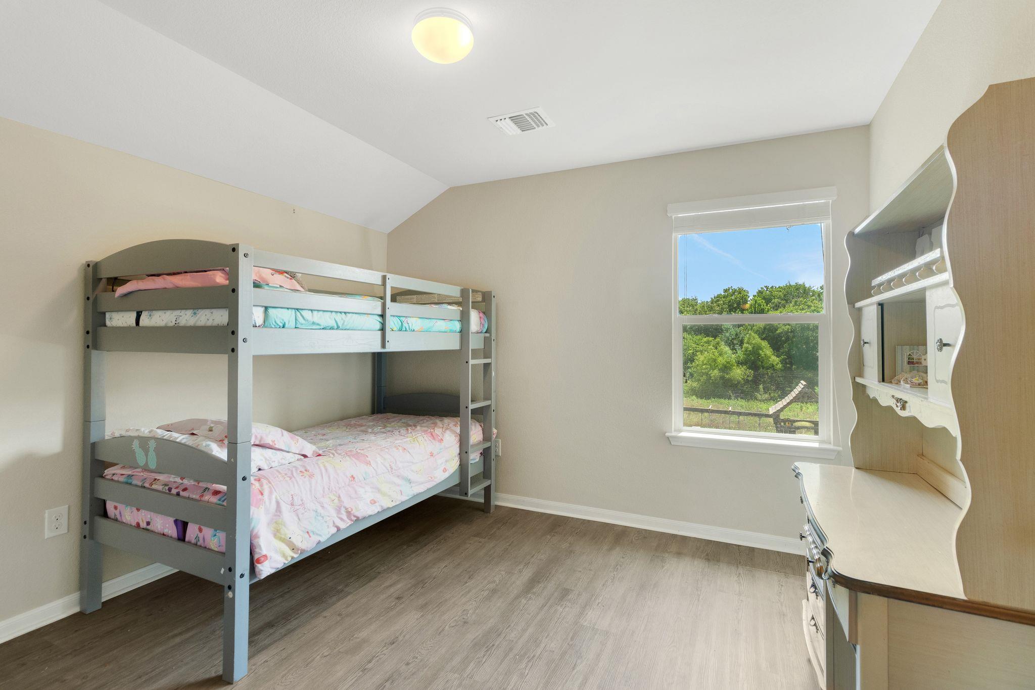 603 Luna Vista Dr, Hutto, TX 78634