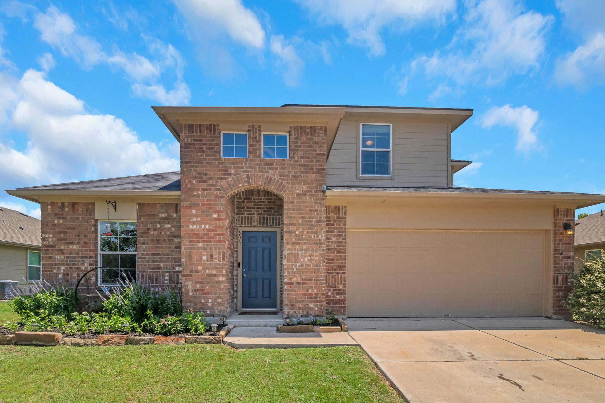603 Luna Vista Dr, Hutto, TX 78634