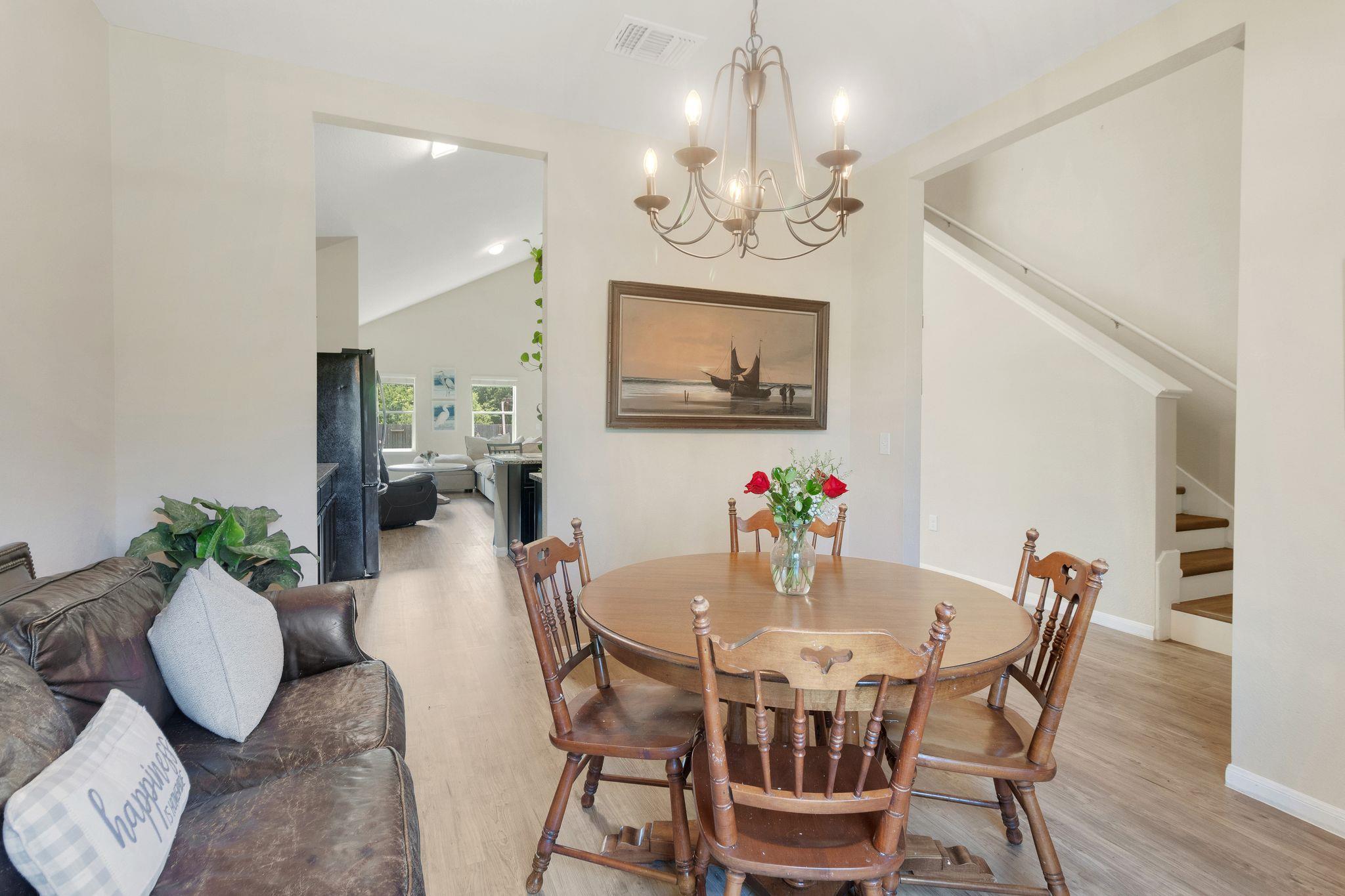 603 Luna Vista Dr, Hutto, TX 78634