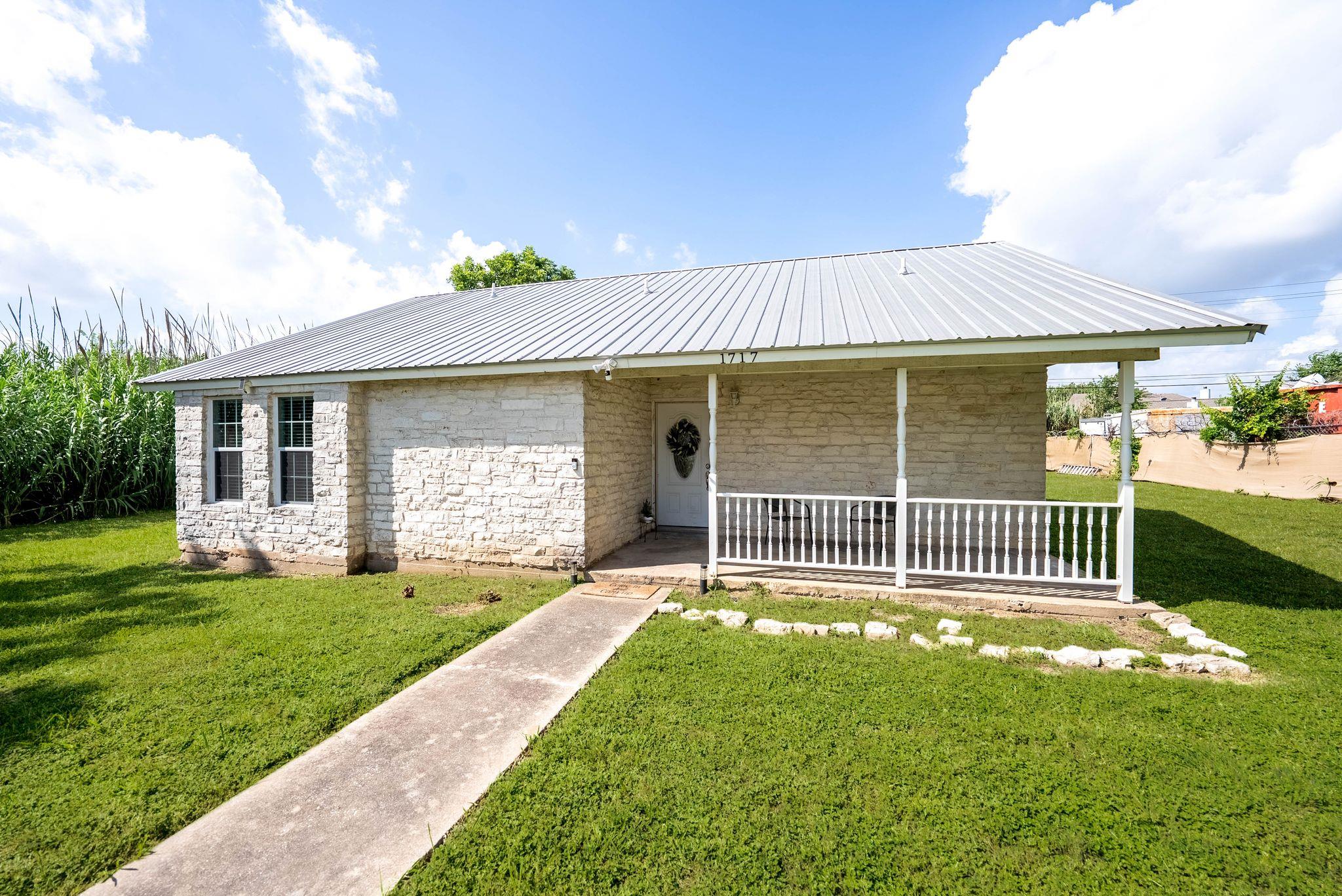 1717 NW Fleischer Dr NW, Pflugerville, TX 78728