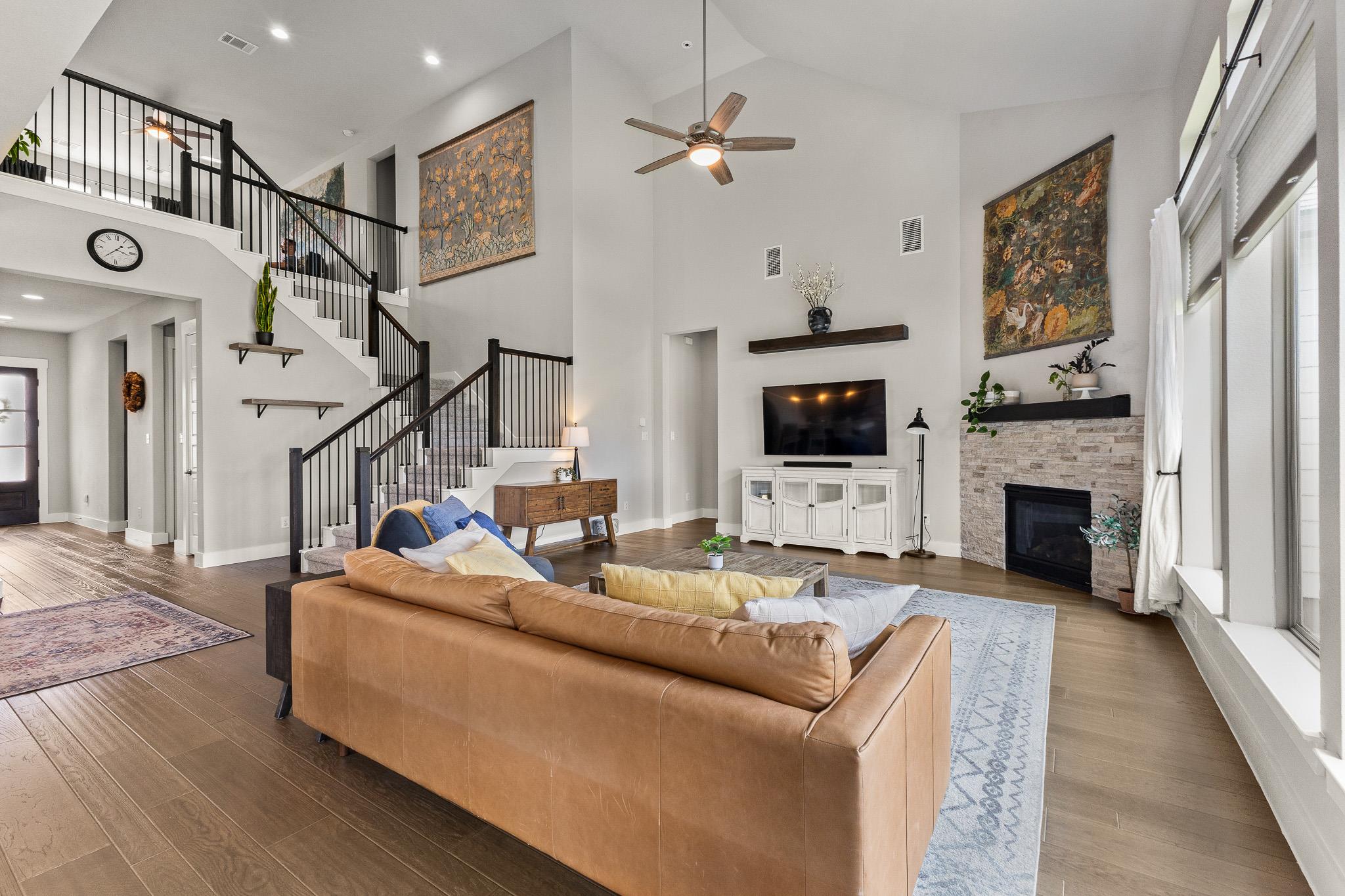 356 Coyote Creek Way, Kyle, TX 78640