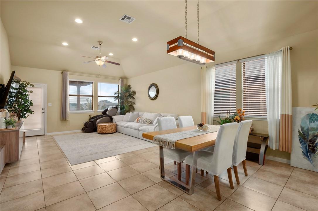 2820 Garnet Ridge Dr, Leander, TX 78641