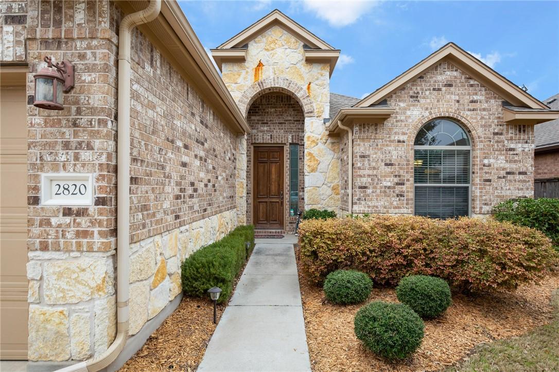 2820 Garnet Ridge Dr, Leander, TX 78641