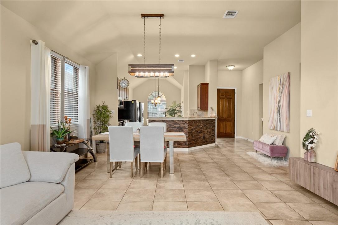 2820 Garnet Ridge Dr, Leander, TX 78641