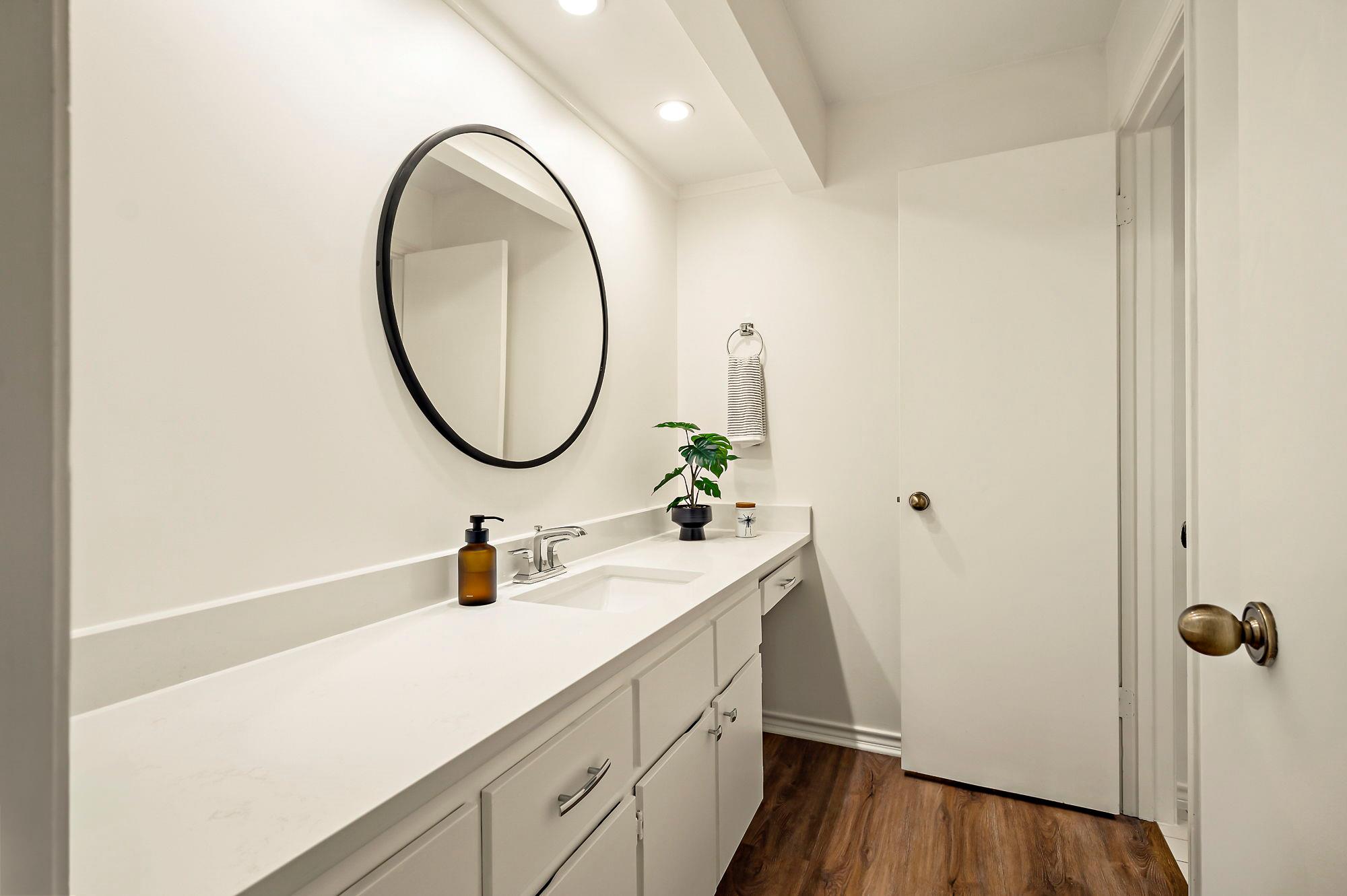 8200 Neely Dr # 119, Austin, TX 78759