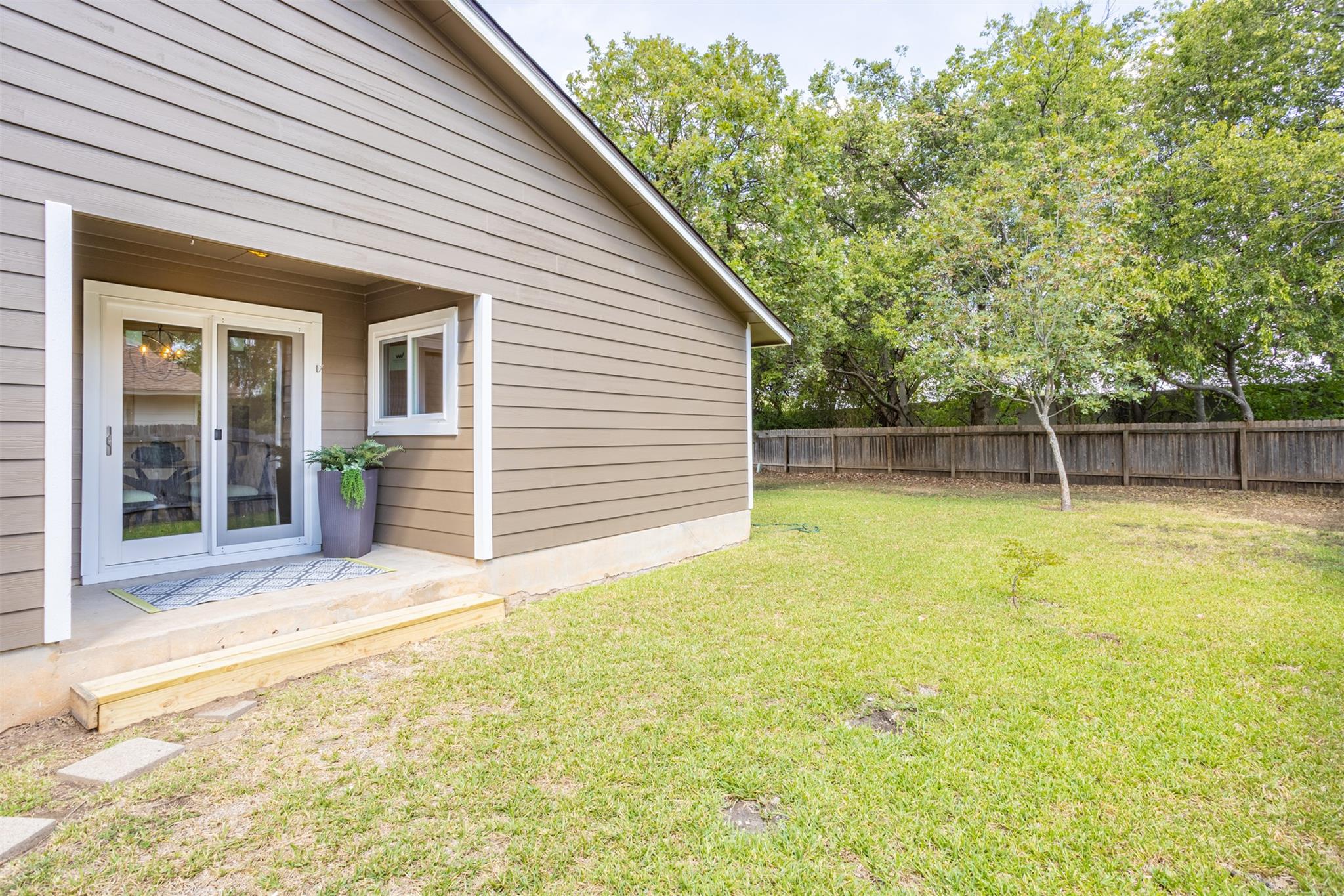 5720 Shreveport Dr, Austin, TX 78727