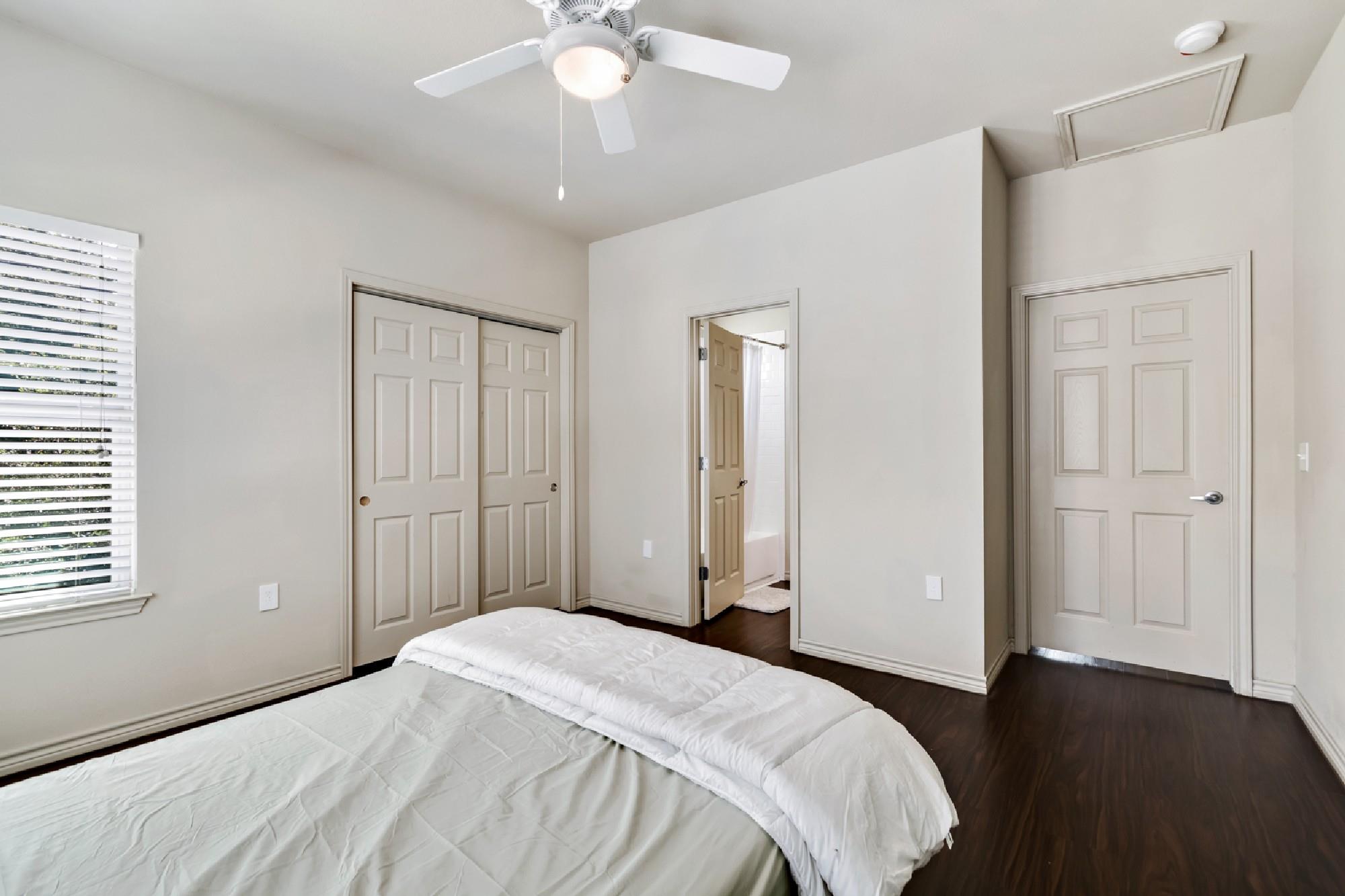 2606 Wilson St # 301, Austin, TX 78704
