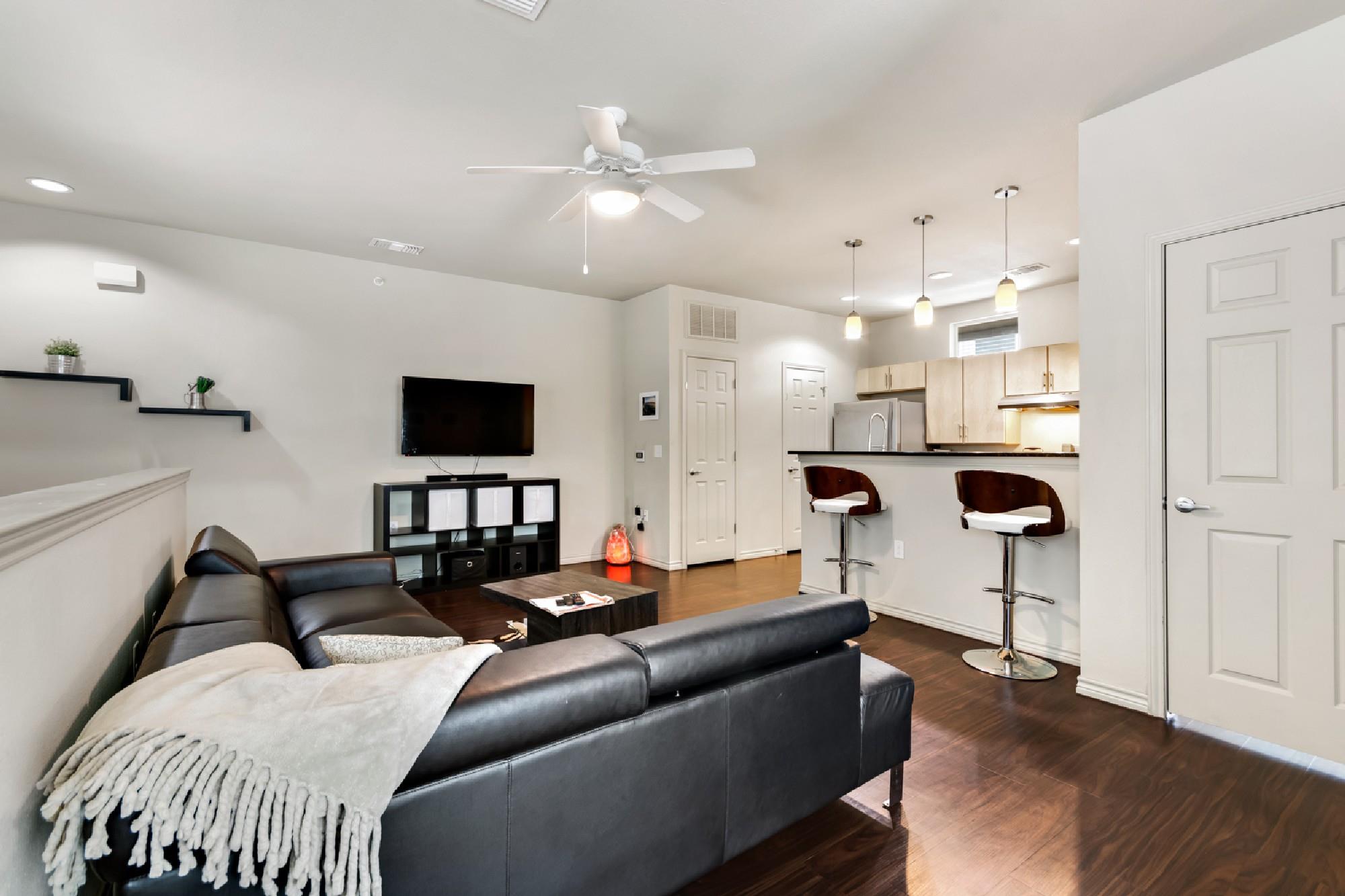 2606 Wilson St # 301, Austin, TX 78704