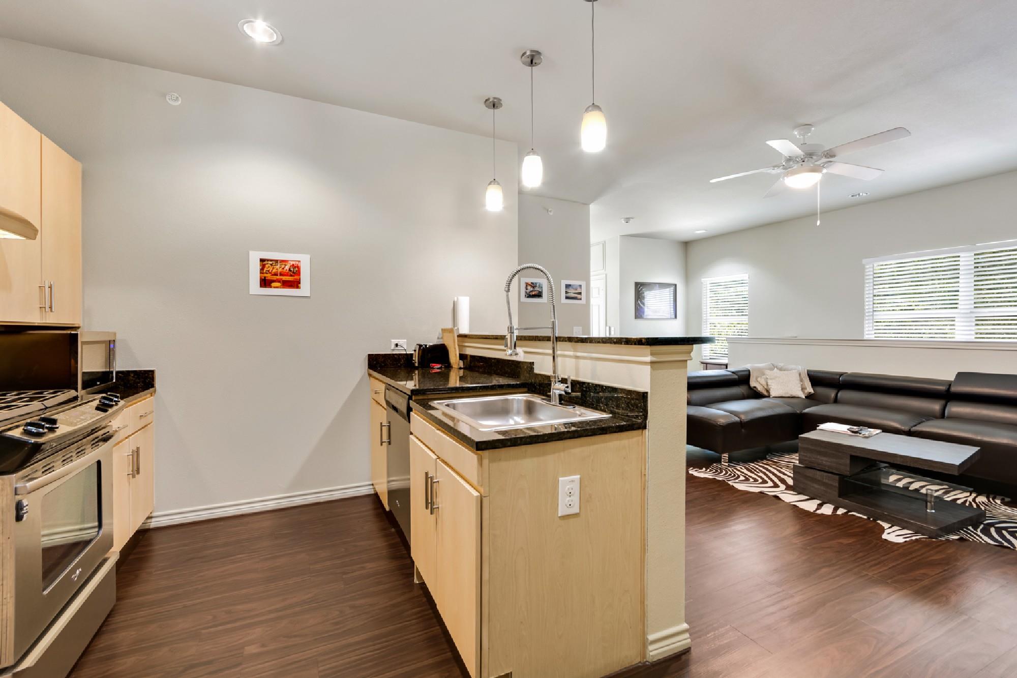 2606 Wilson St # 301, Austin, TX 78704
