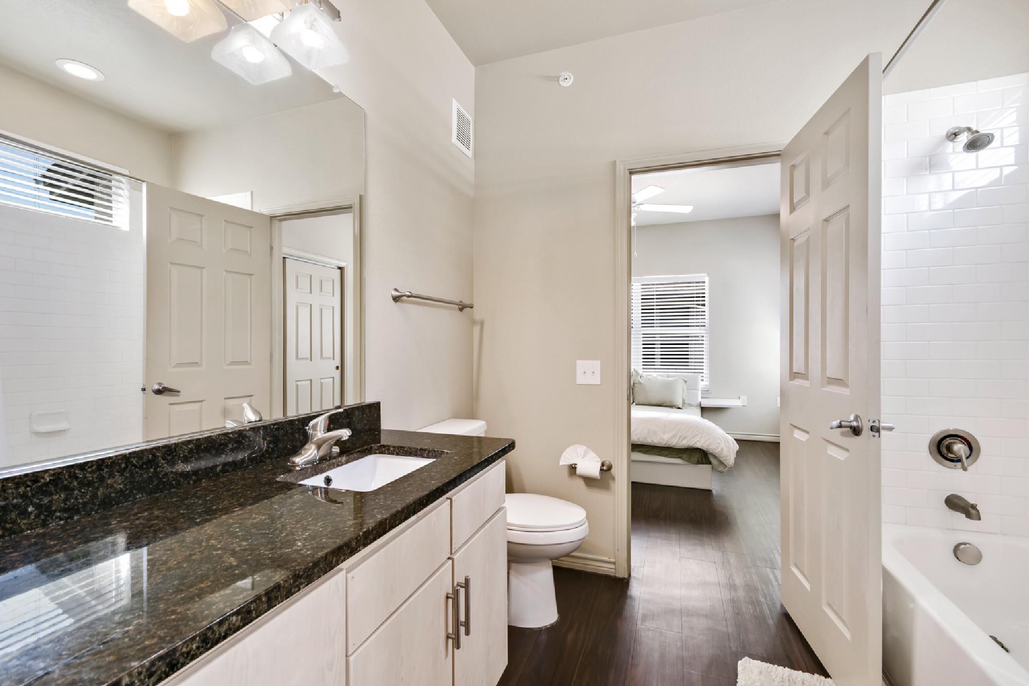 2606 Wilson St # 301, Austin, TX 78704