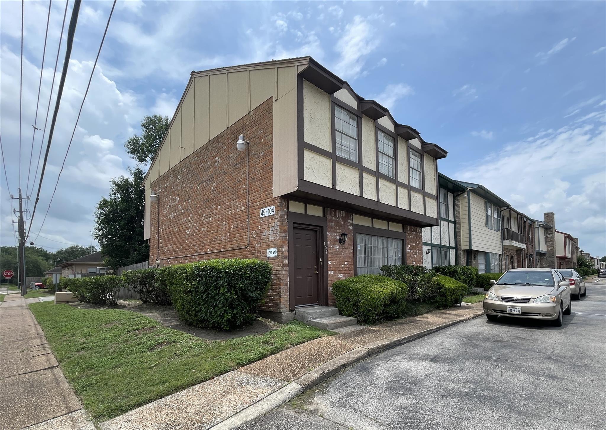 7700 Creekbend Dr # 104, Houston, TX 77071