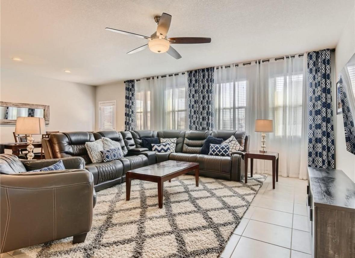 10921 Zoeller Dr, Austin, TX 78747