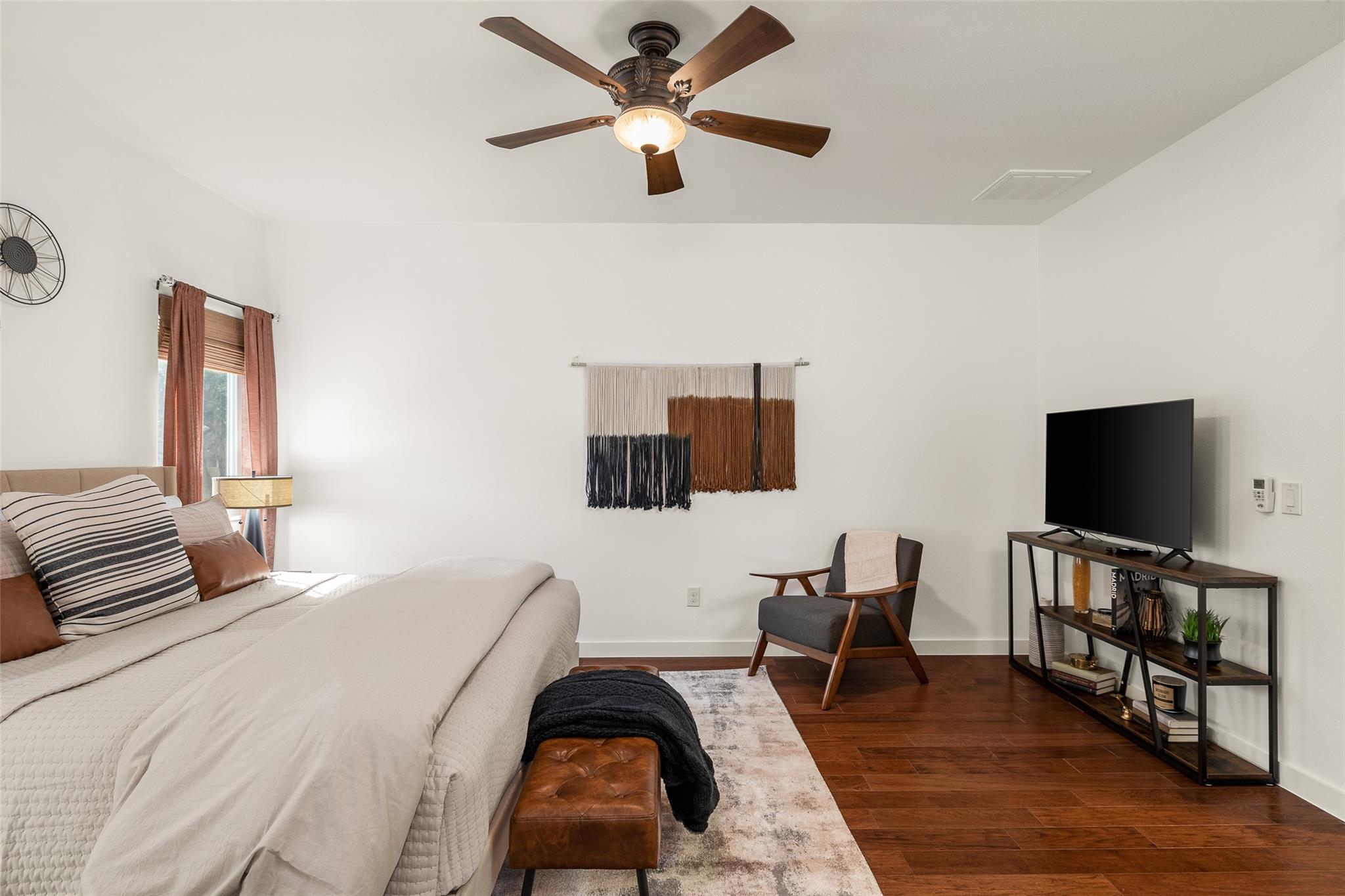 435 Hays St, Dripping Springs, TX 78620