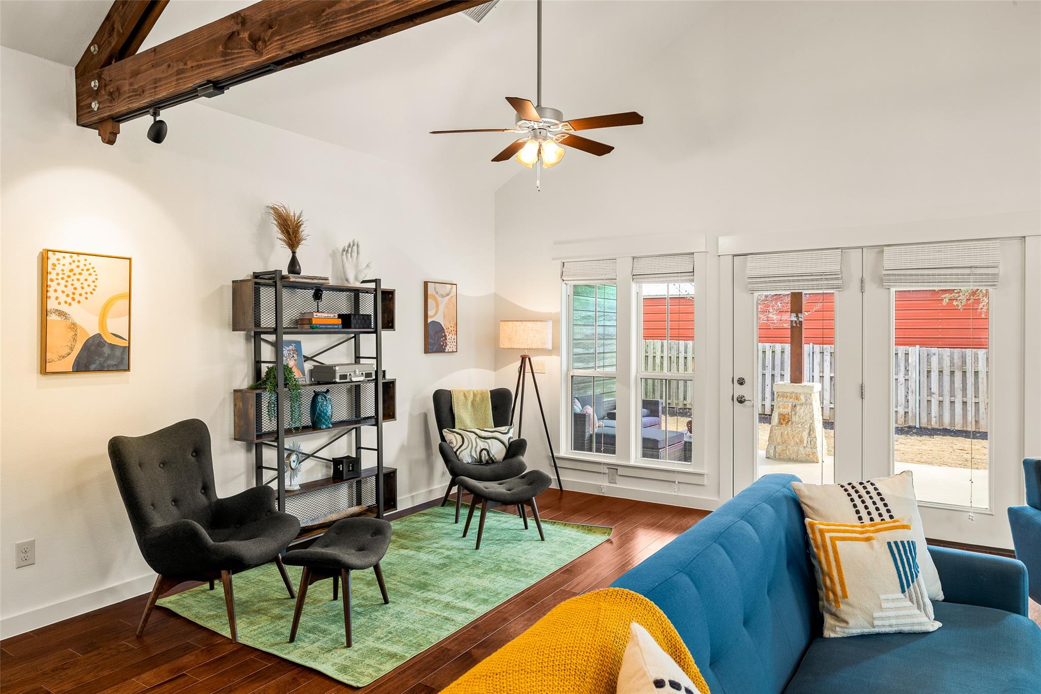 435 Hays St, Dripping Springs, TX 78620